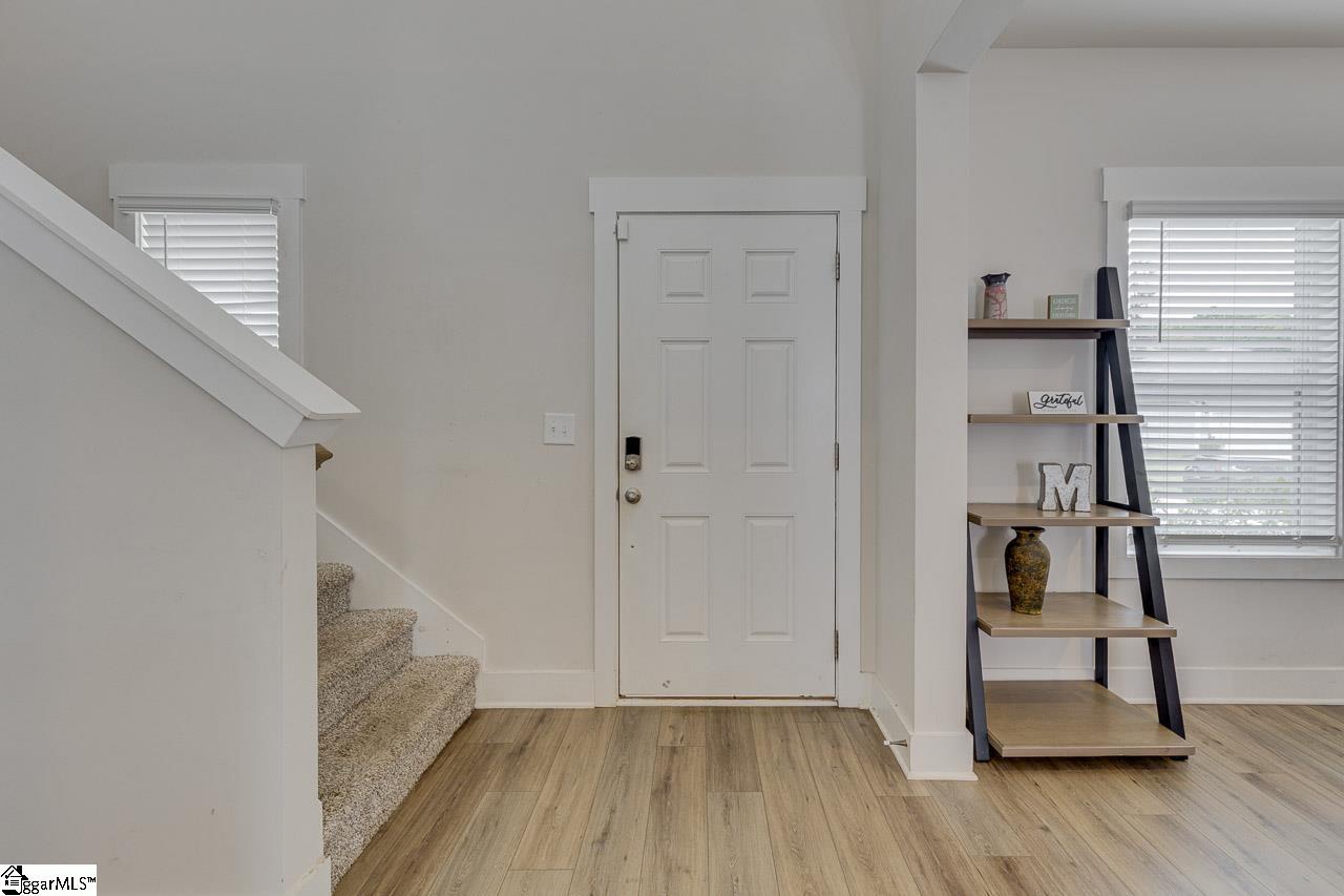 208 Roderick Lane Greenville, SC 29605