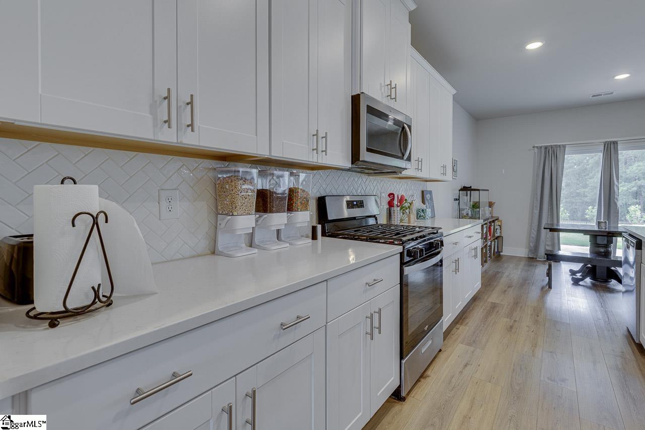 208 Roderick Lane Greenville, SC 29605