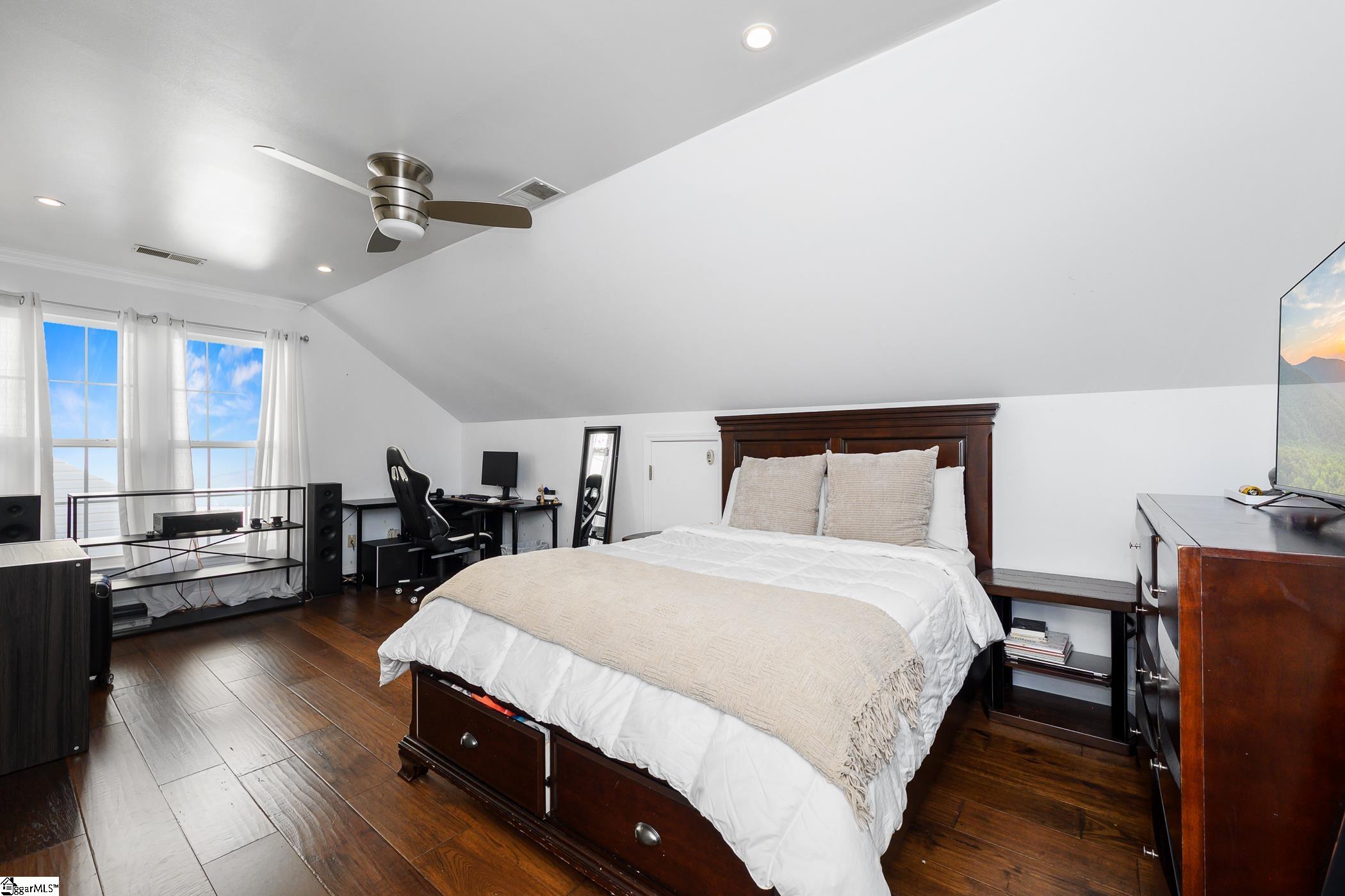 604 Buttermilk Court Simpsonville, SC 29681