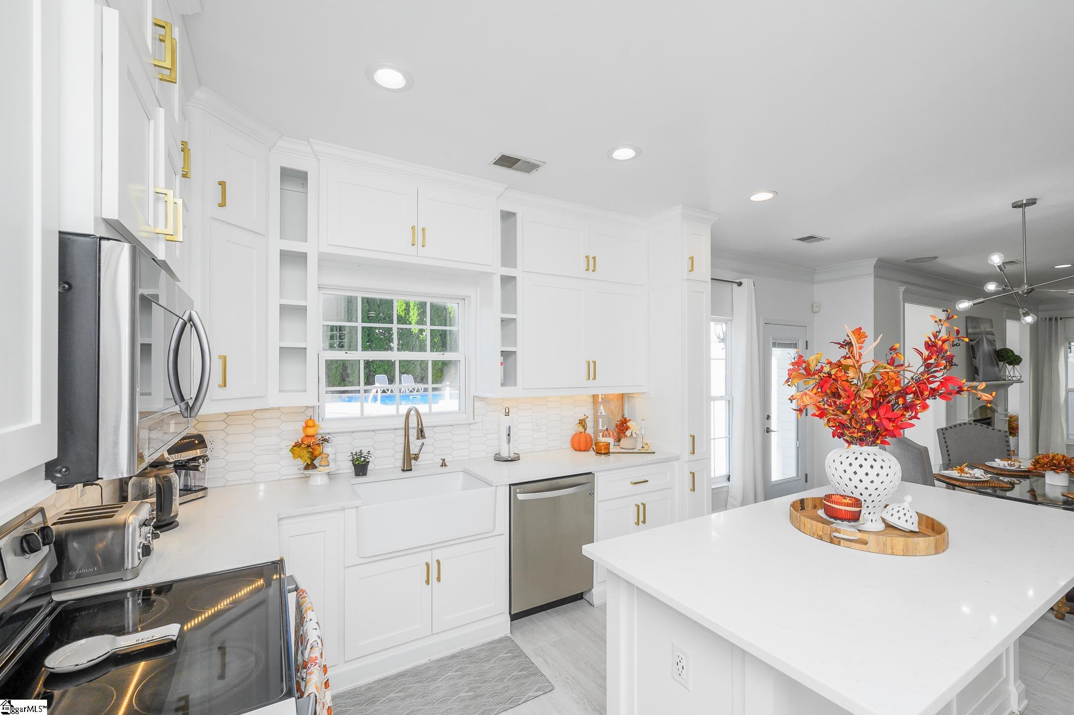 604 Buttermilk Court Simpsonville, SC 29681