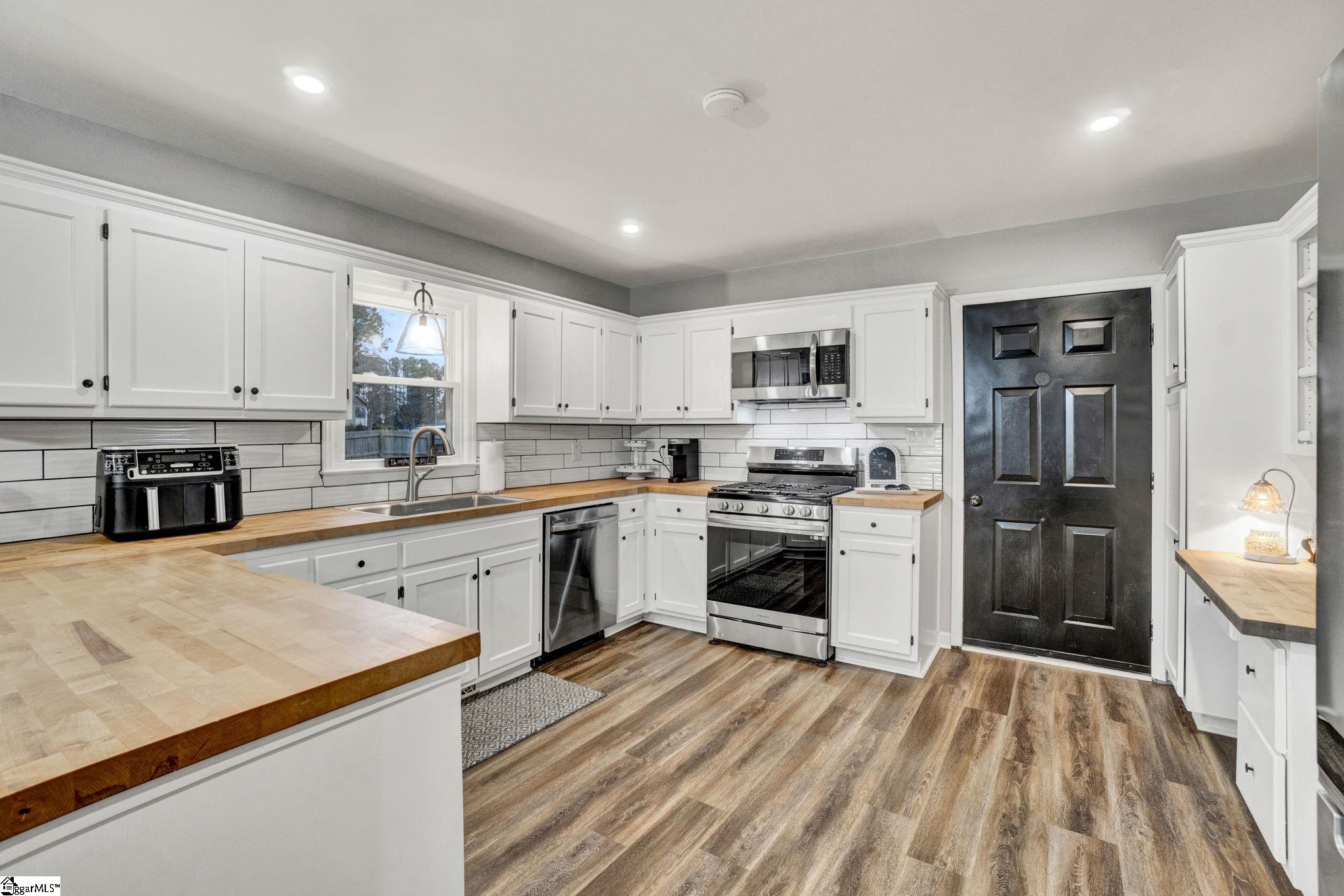 66 Cain Road Laurens, SC 29360