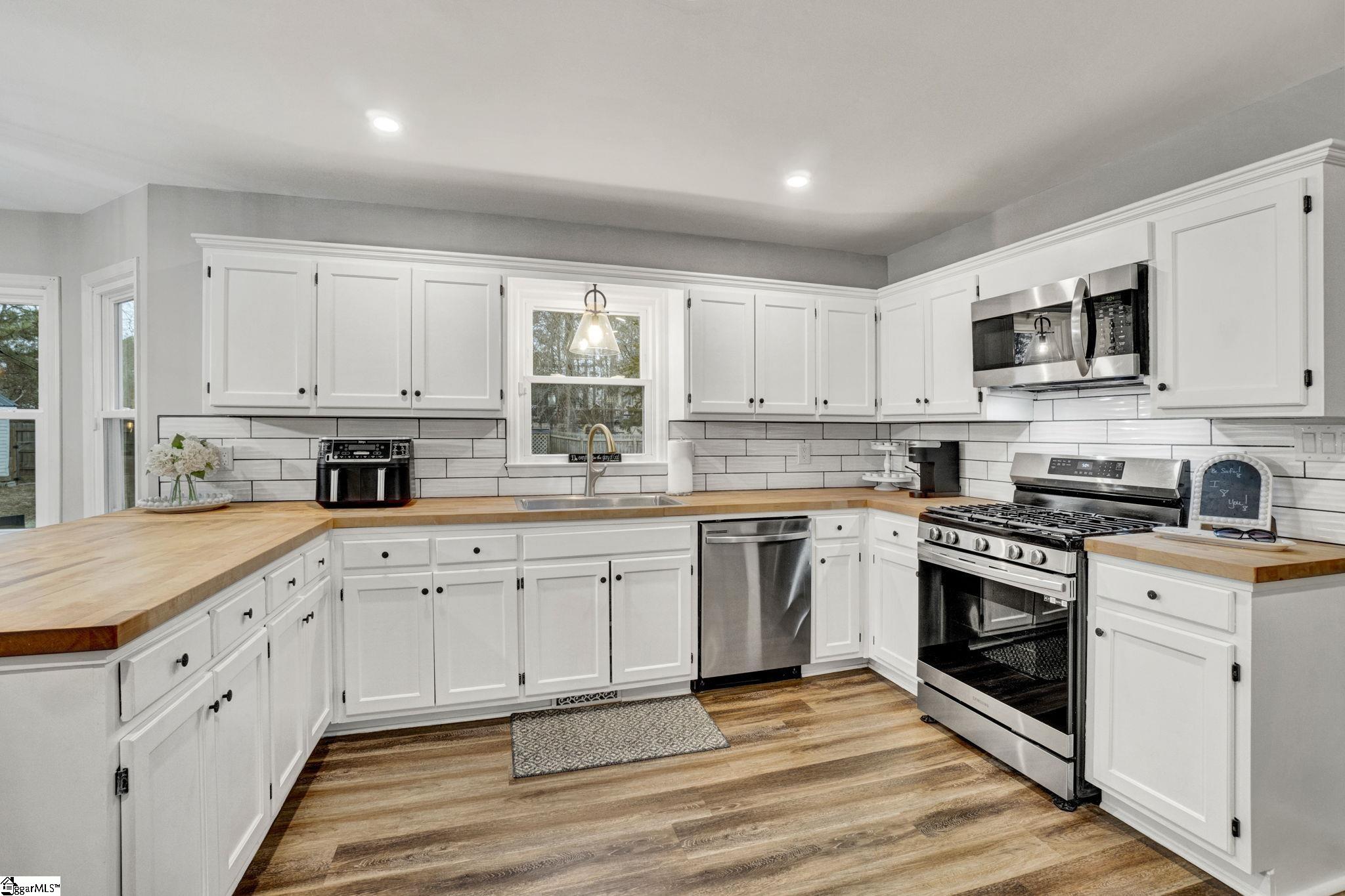66 Cain Road Laurens, SC 29360
