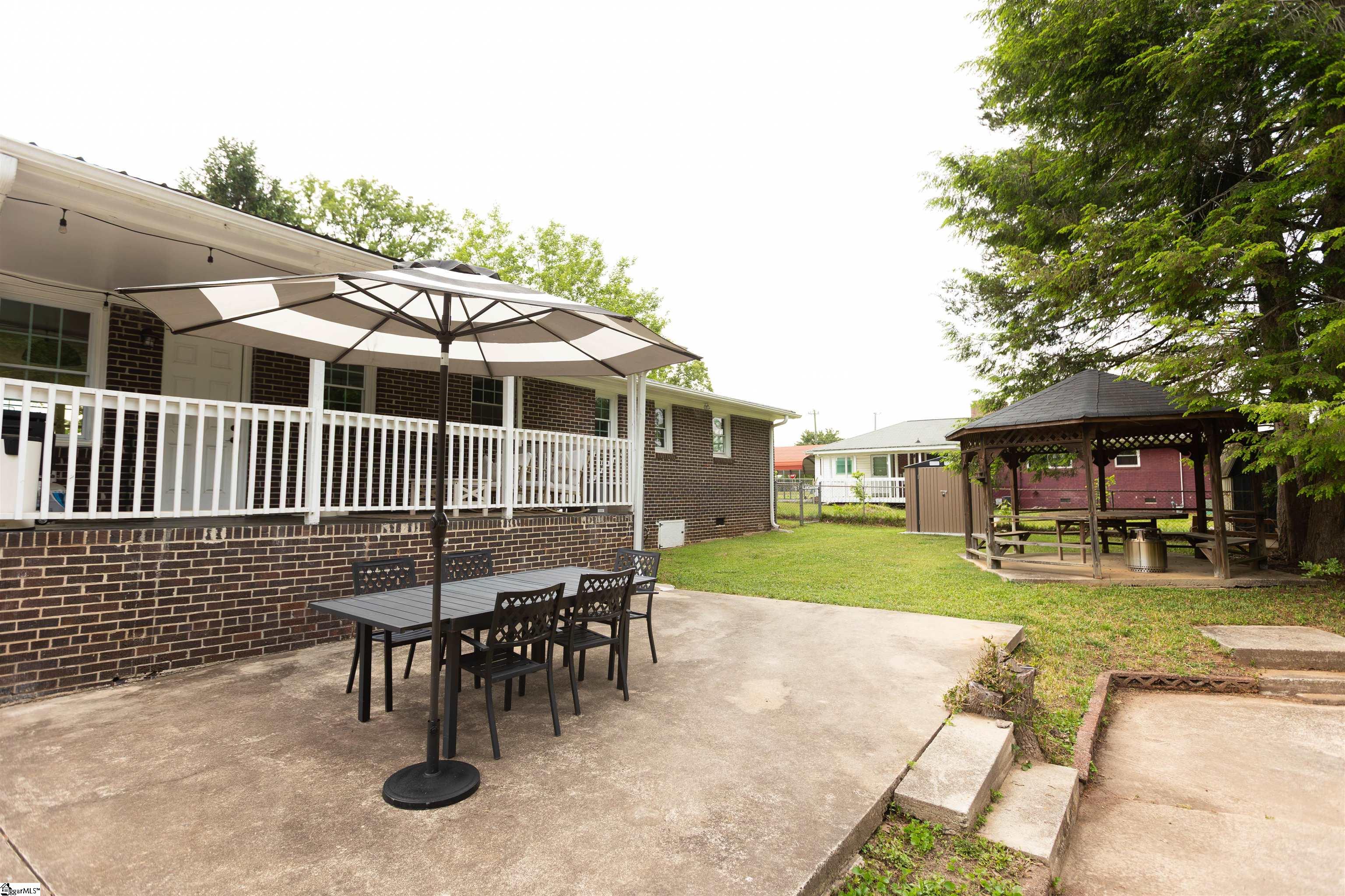 1 Oakdale Drive Greenville, SC 29617