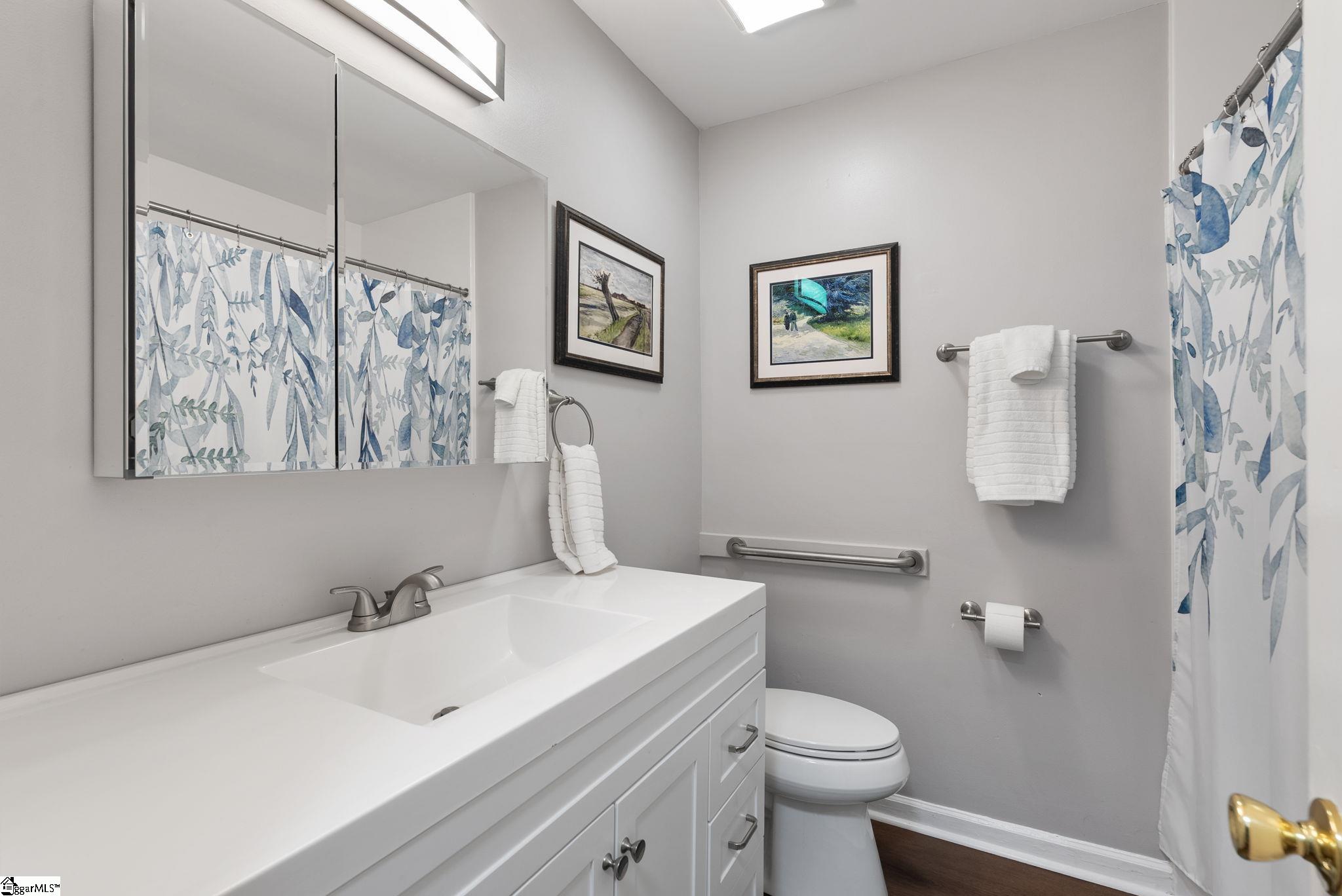 204 Rainbow Drive Greenville, SC 29617