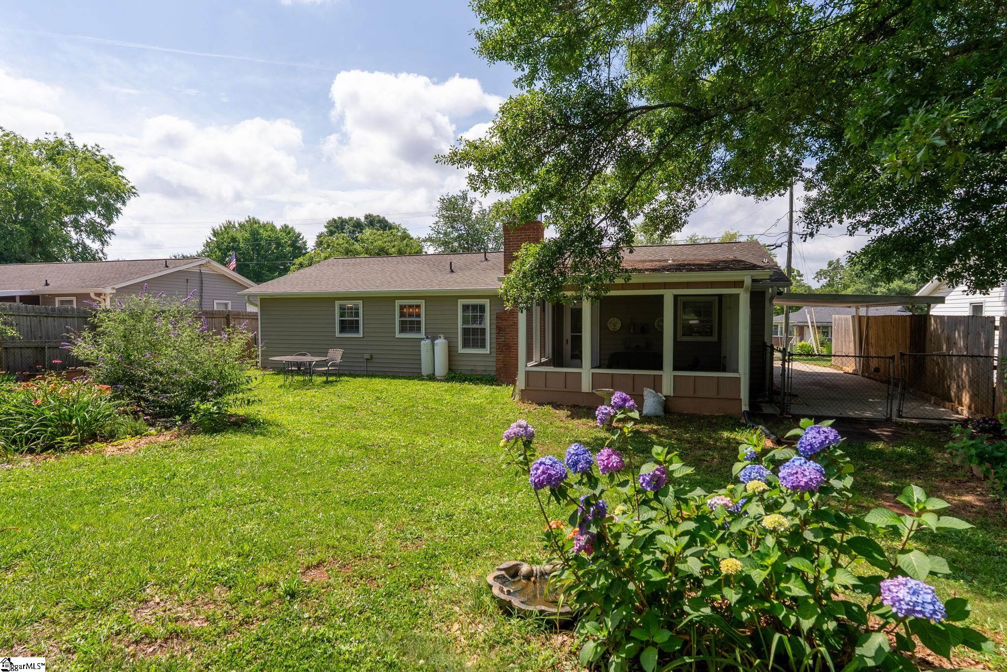 204 Rainbow Drive Greenville, SC 29617