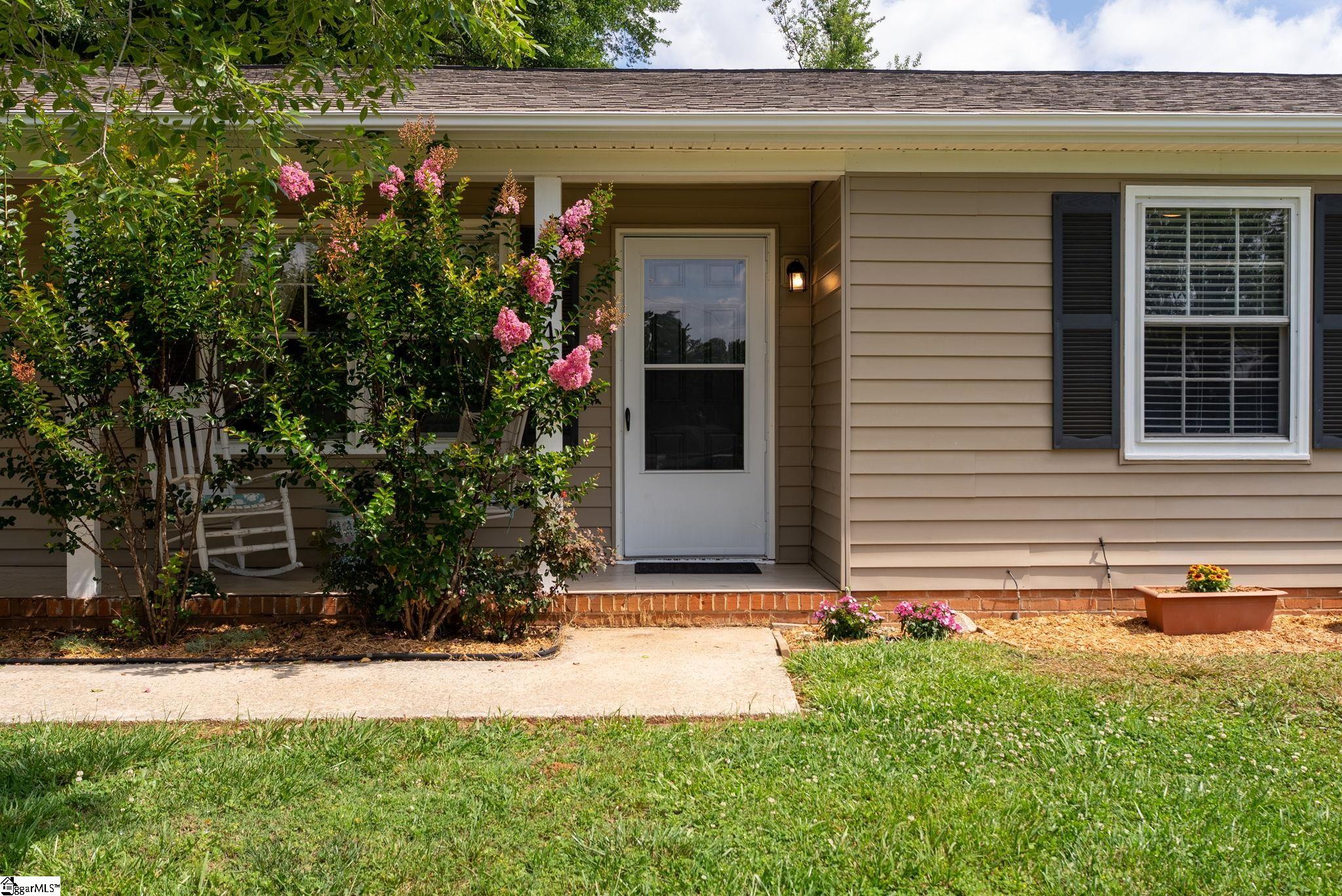 204 Rainbow Drive Greenville, SC 29617