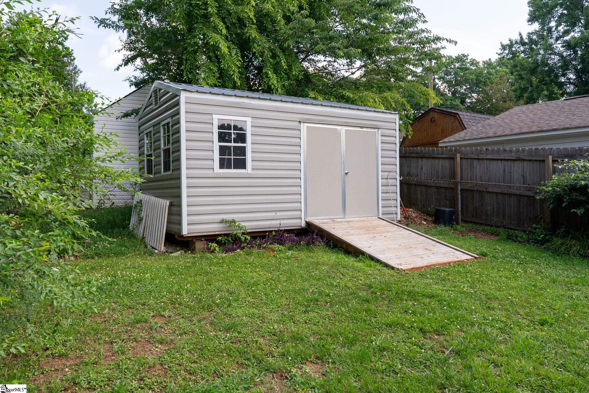 204 Rainbow Drive Greenville, SC 29617