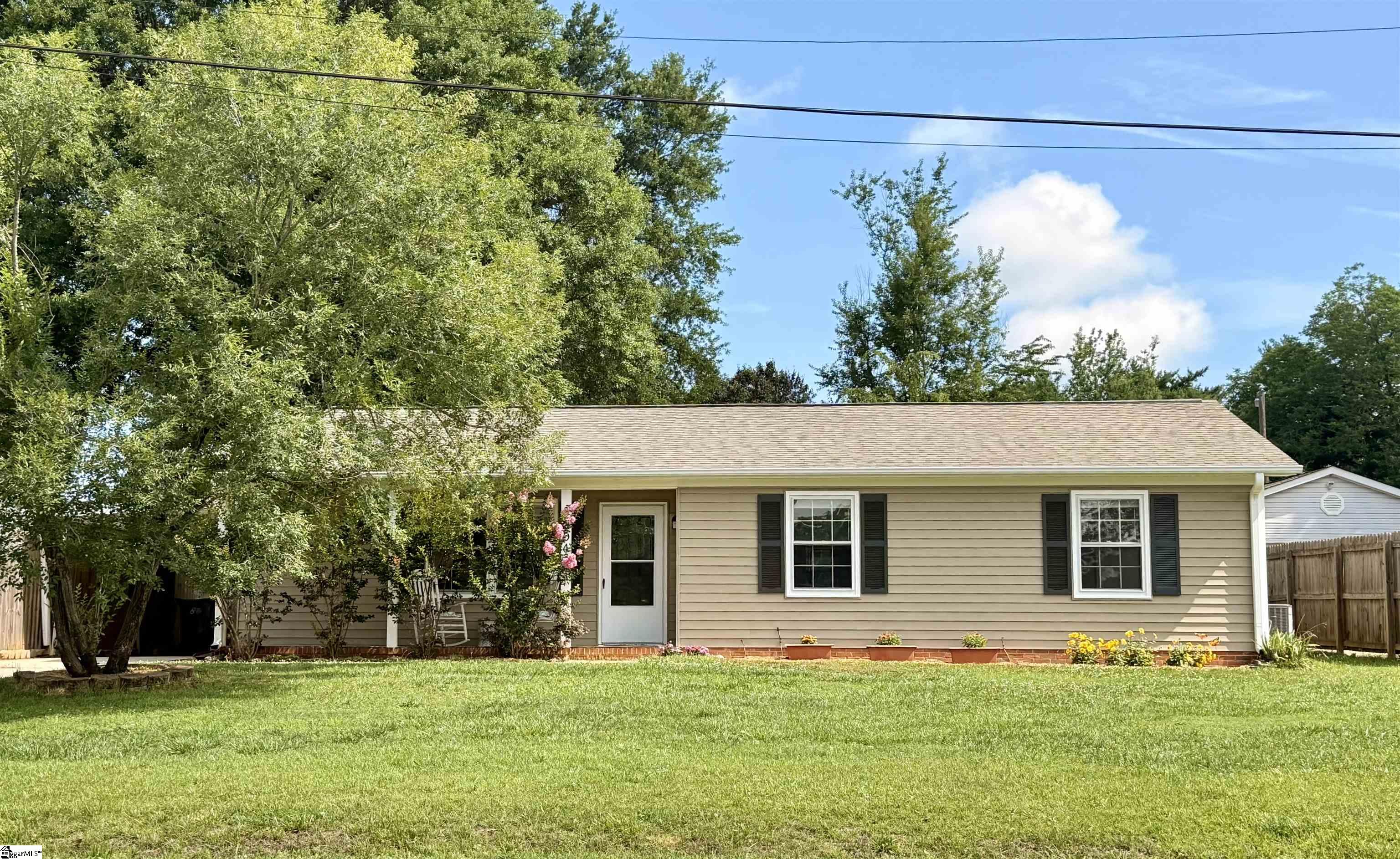 204 Rainbow Drive Greenville, SC 29617
