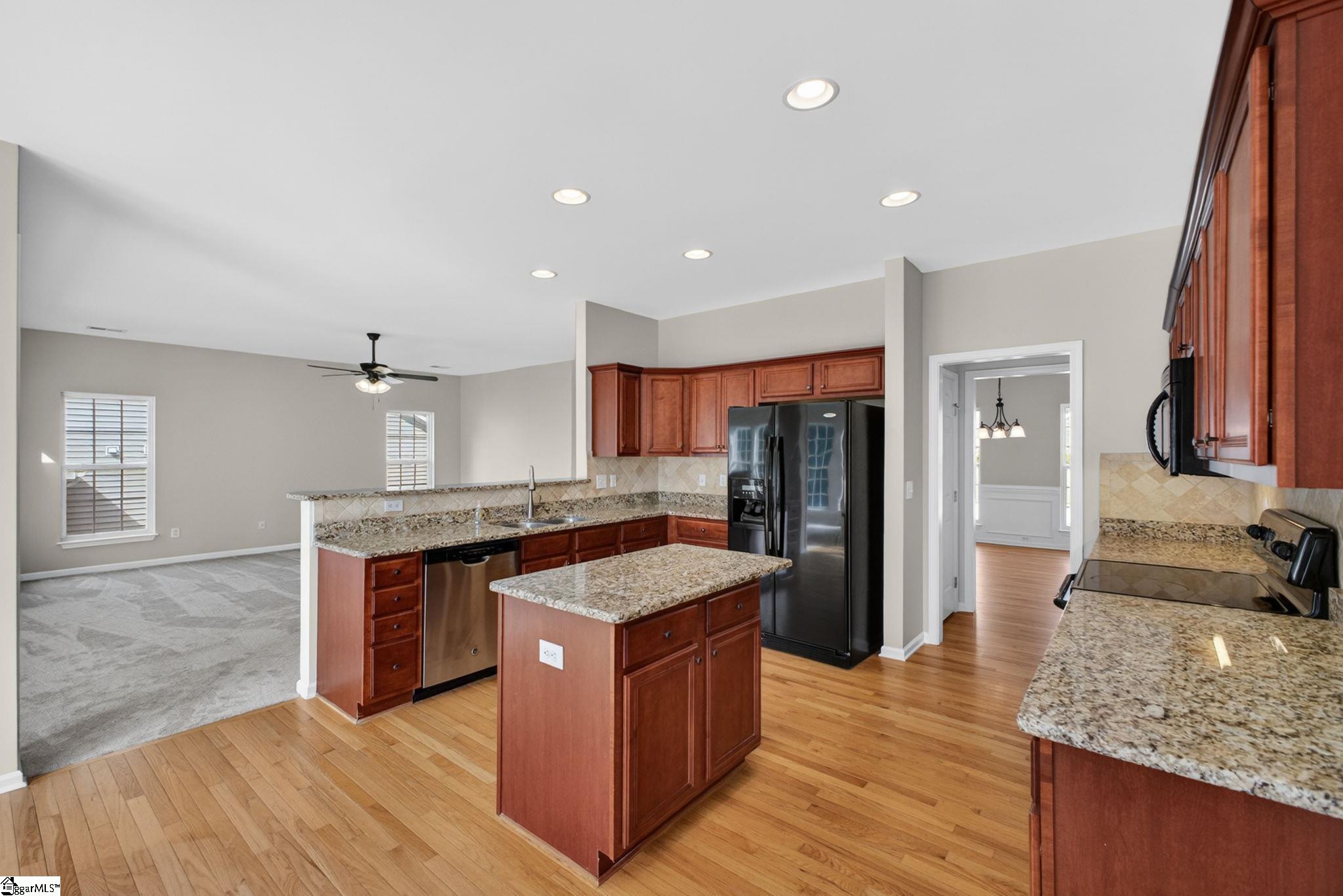 215 Brenleigh Court Simpsonville, SC 29680