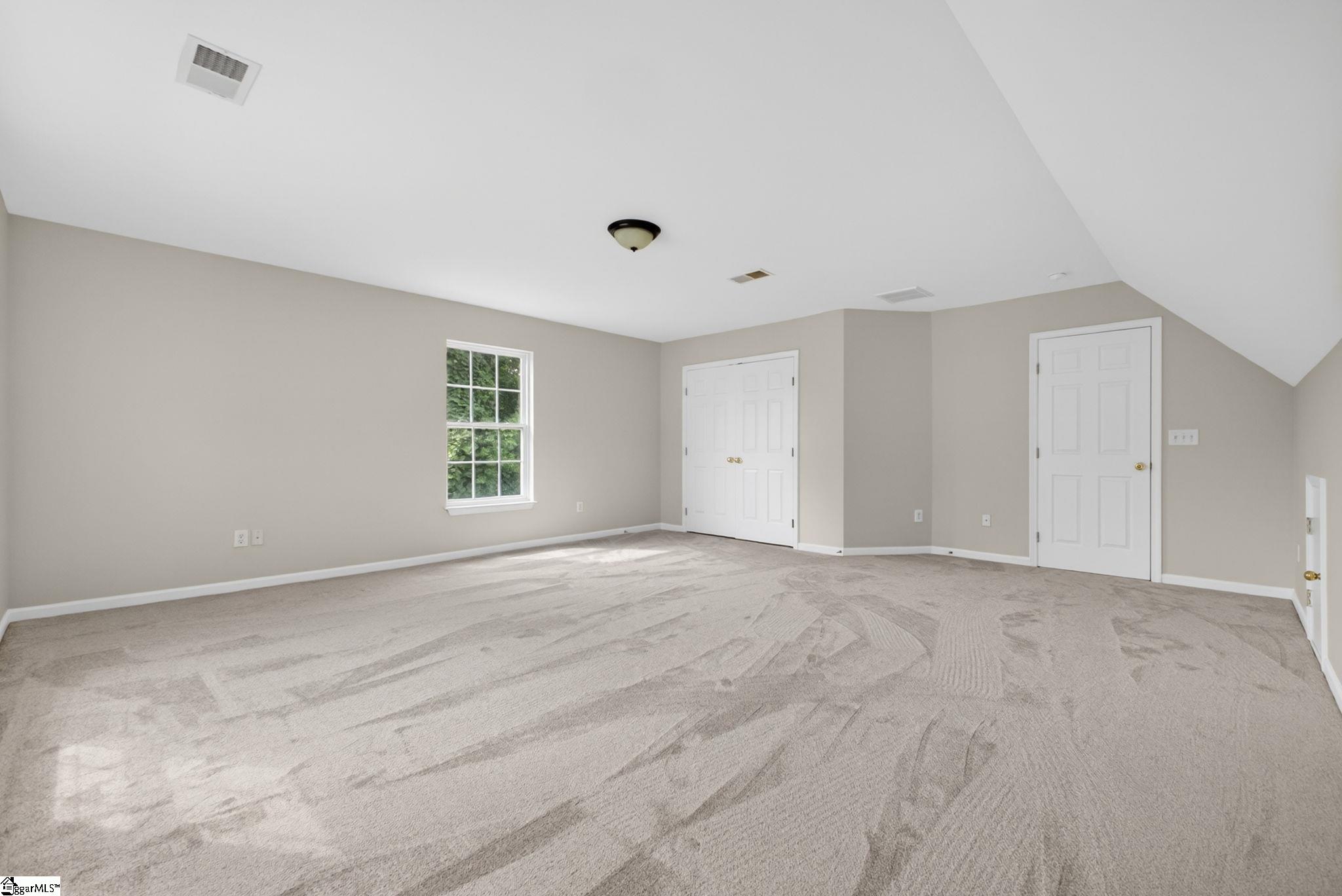 215 Brenleigh Court Simpsonville, SC 29680