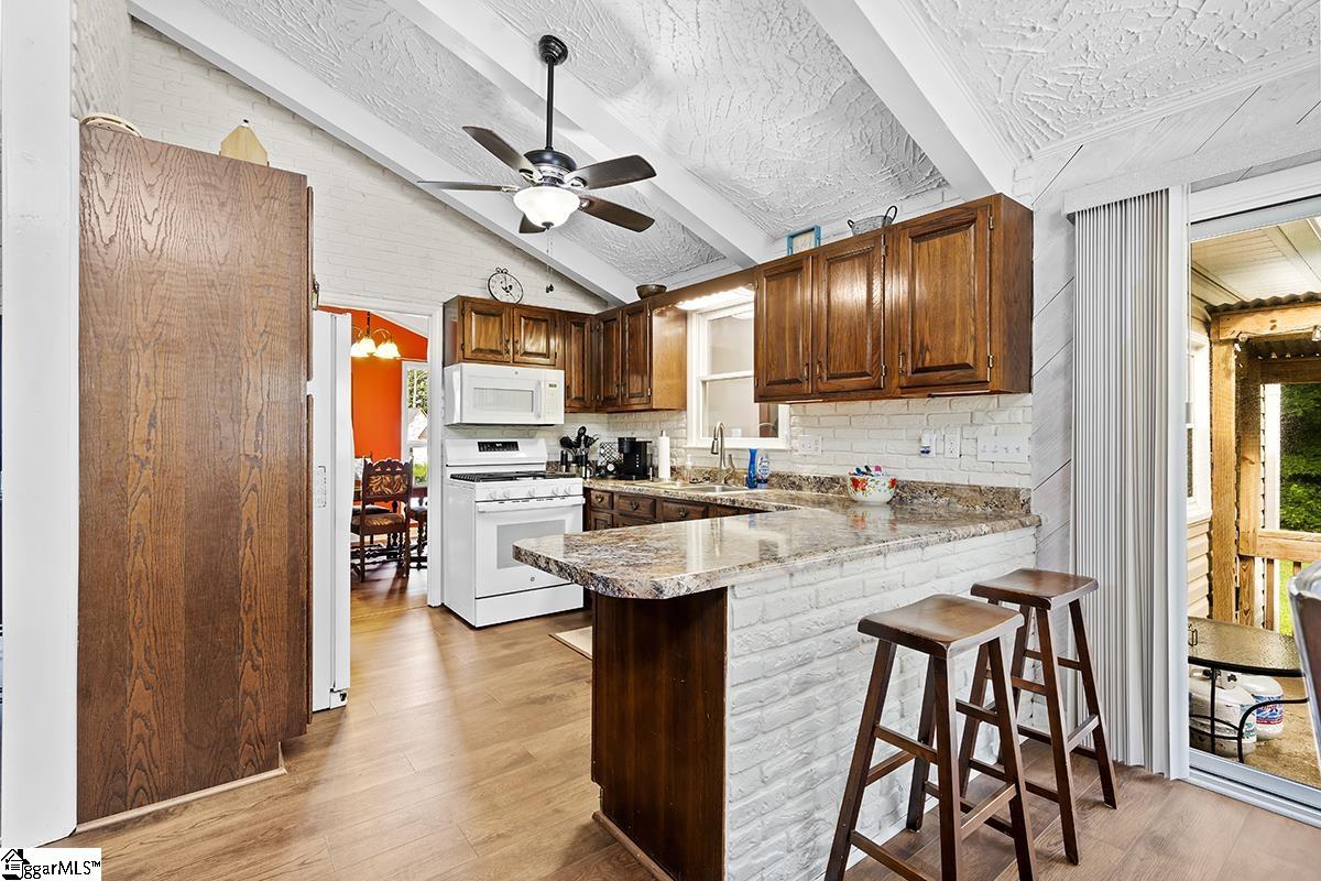 222 Jared Drive Laurens, SC 29360