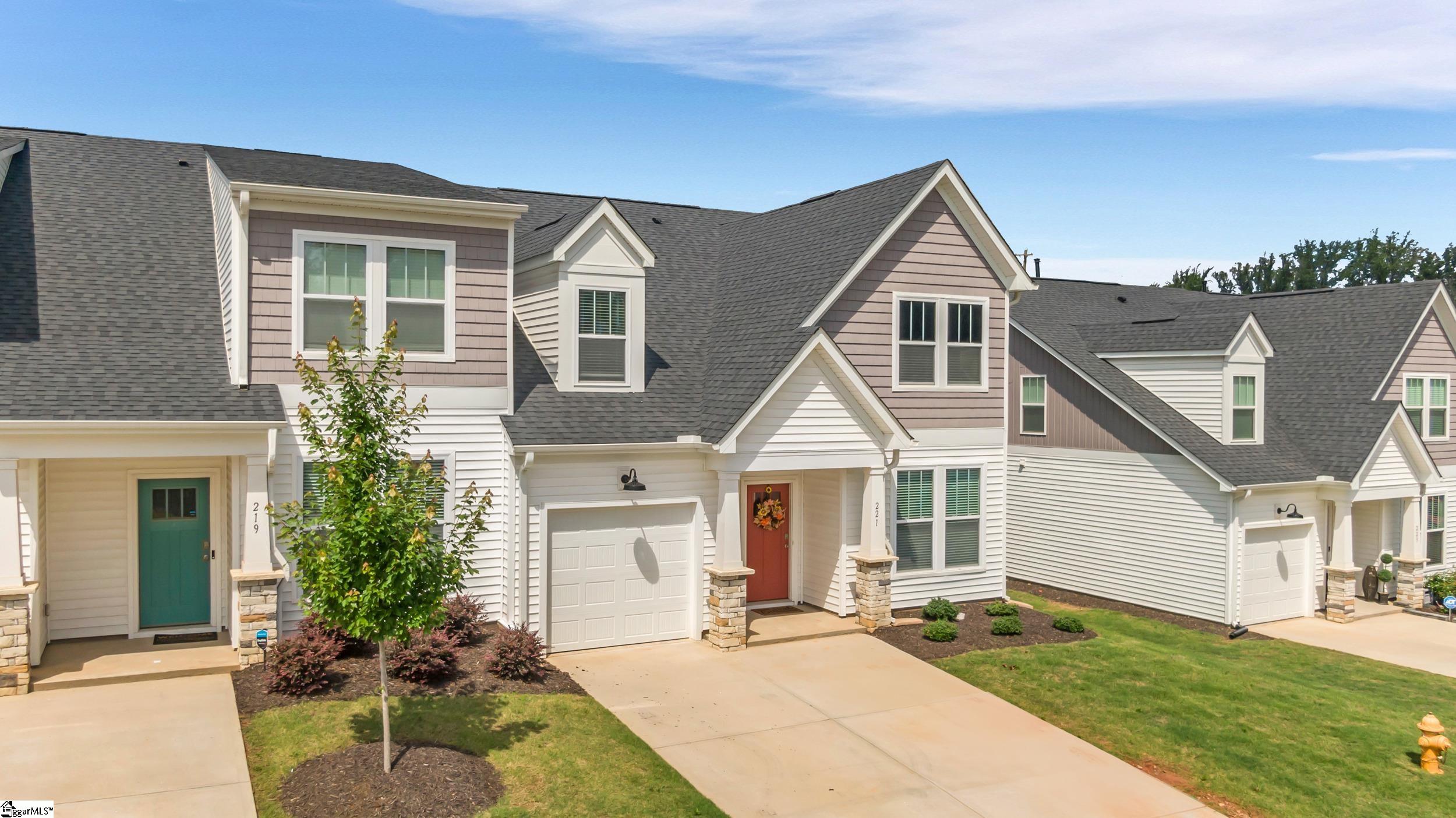 221 Woodhouse Way Greenville, SC 29605