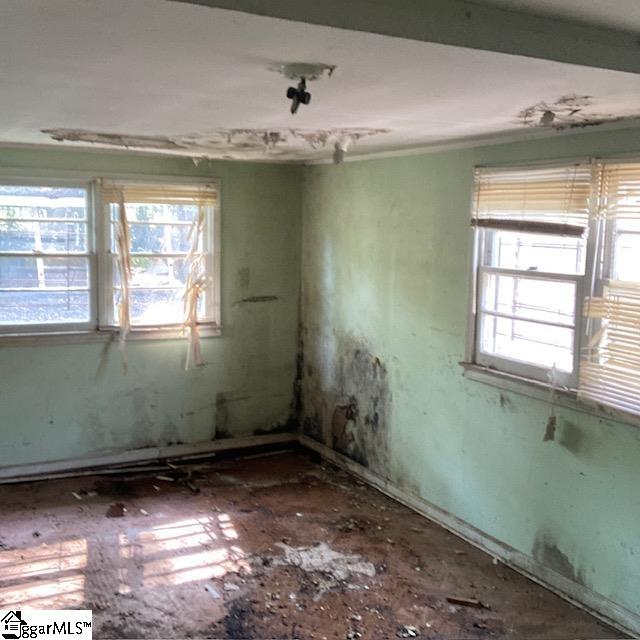 14 Piedmont Avenue Greenville, SC 29611