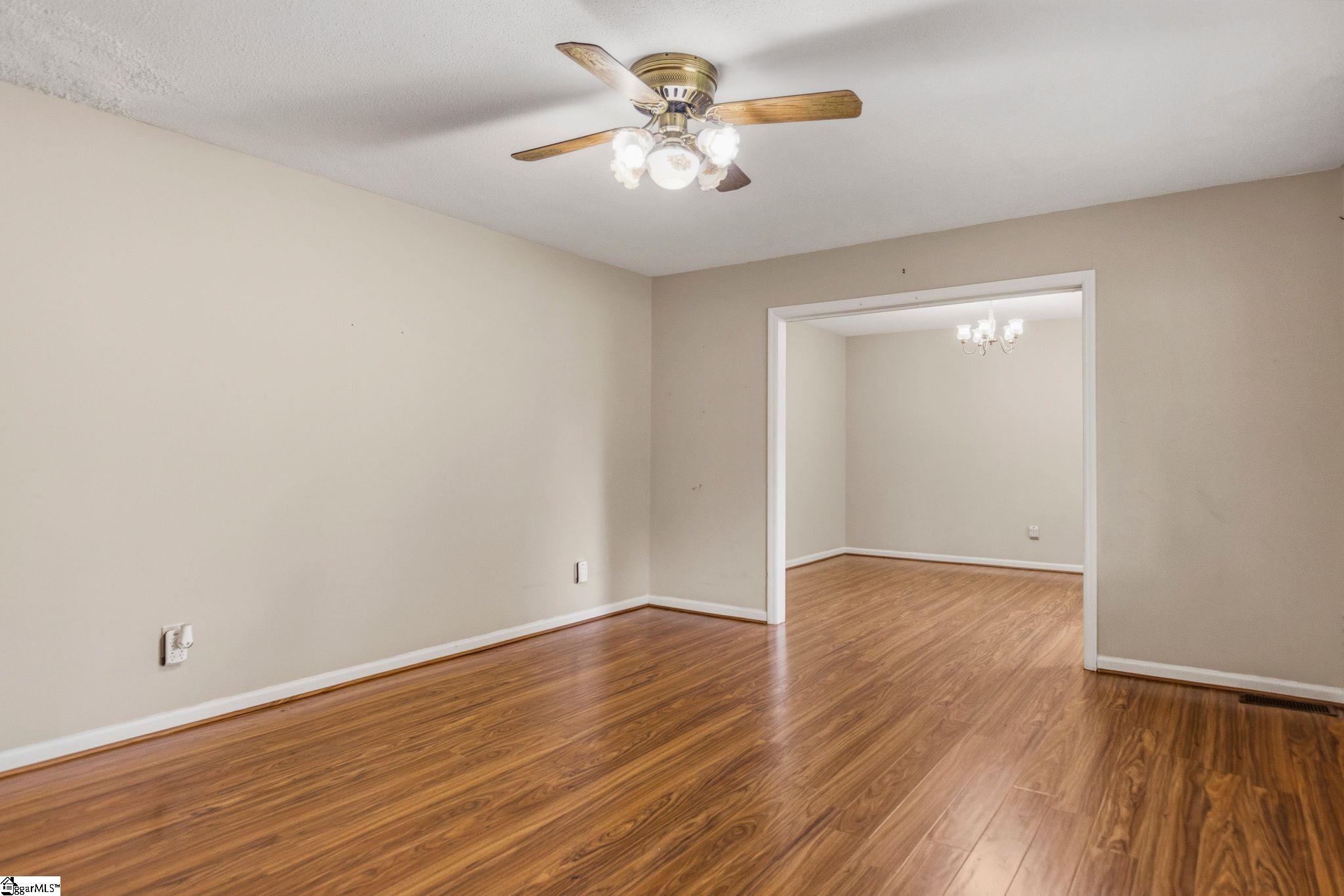 202 Flatwood Road Spartanburg, SC 29303