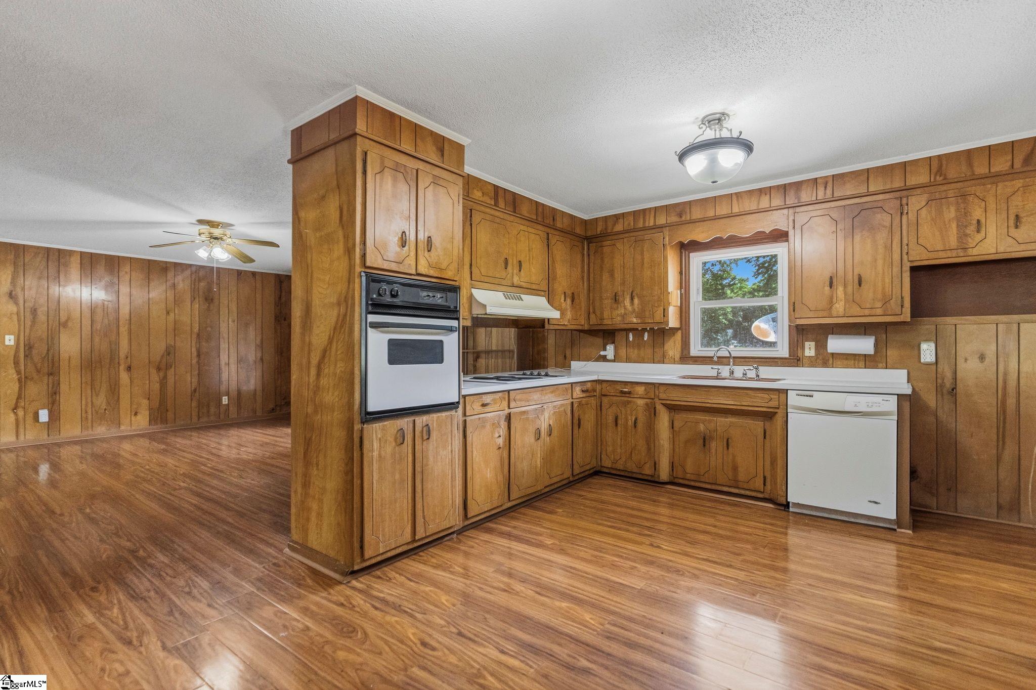 202 Flatwood Road Spartanburg, SC 29303