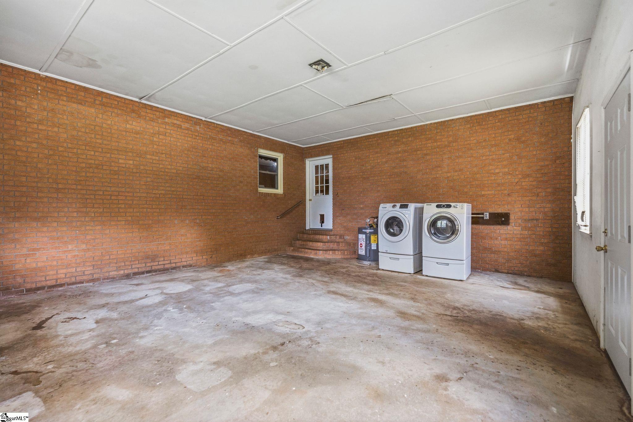 202 Flatwood Road Spartanburg, SC 29303
