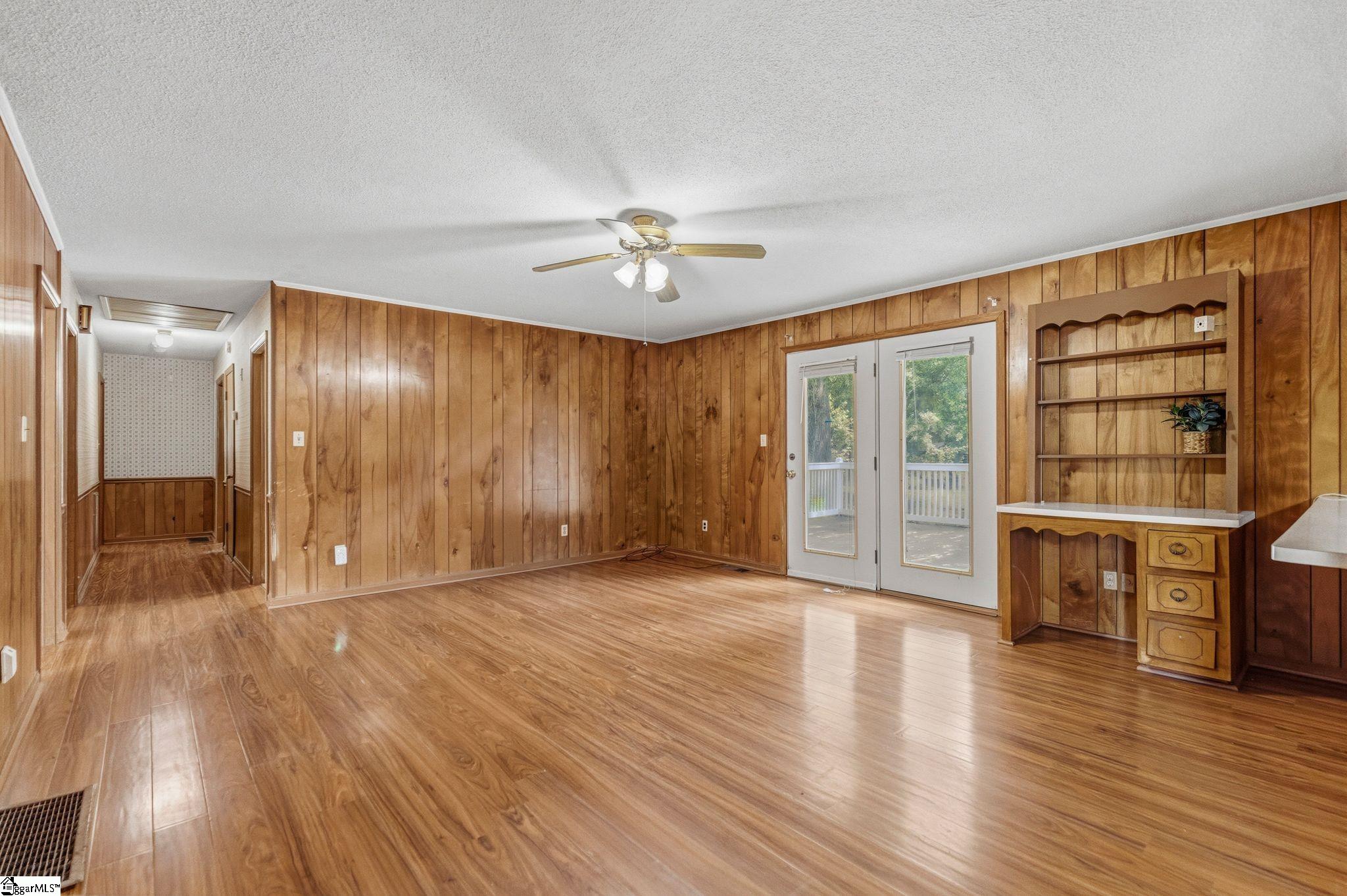 202 Flatwood Road Spartanburg, SC 29303