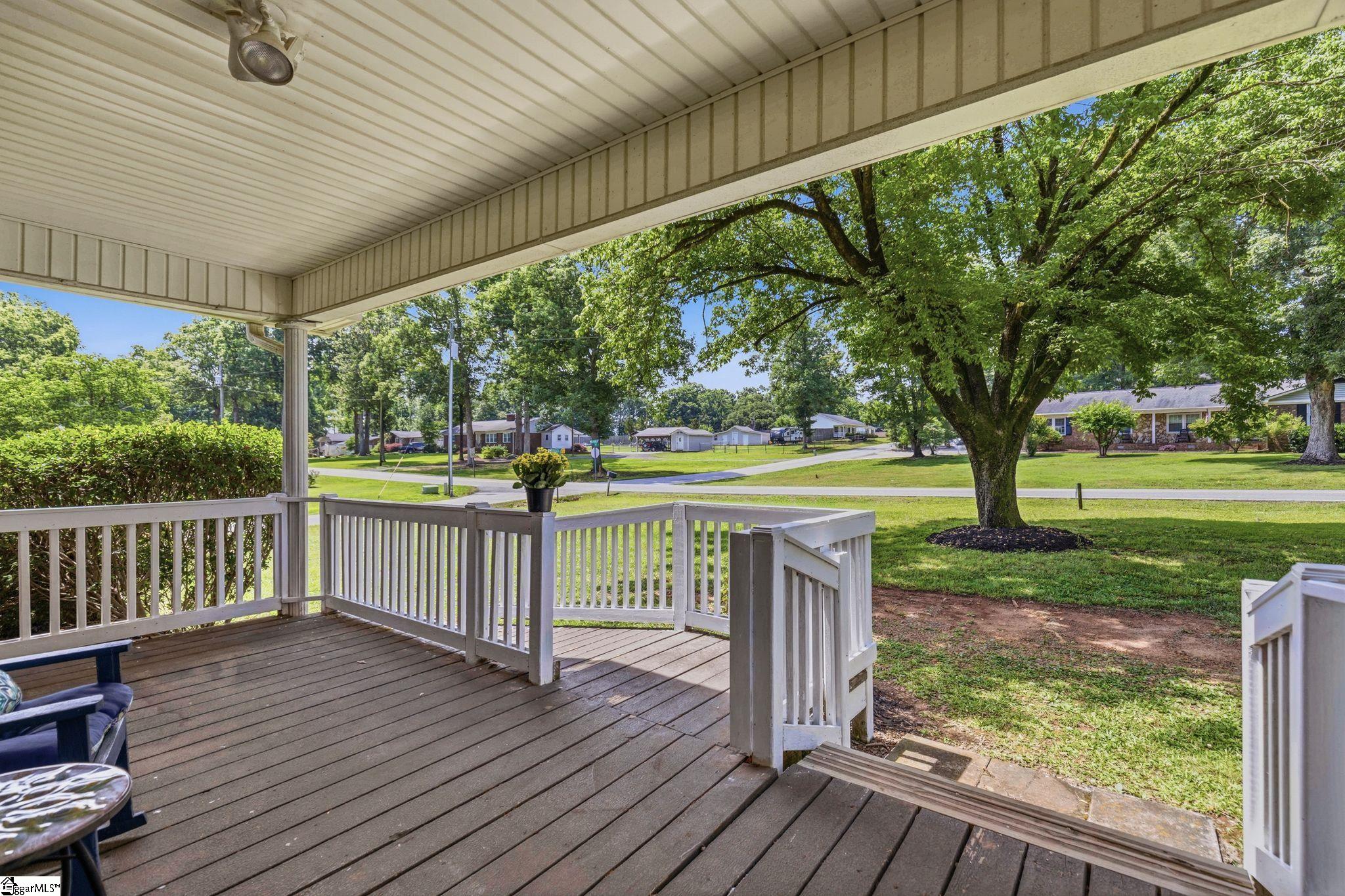 202 Flatwood Road Spartanburg, SC 29303