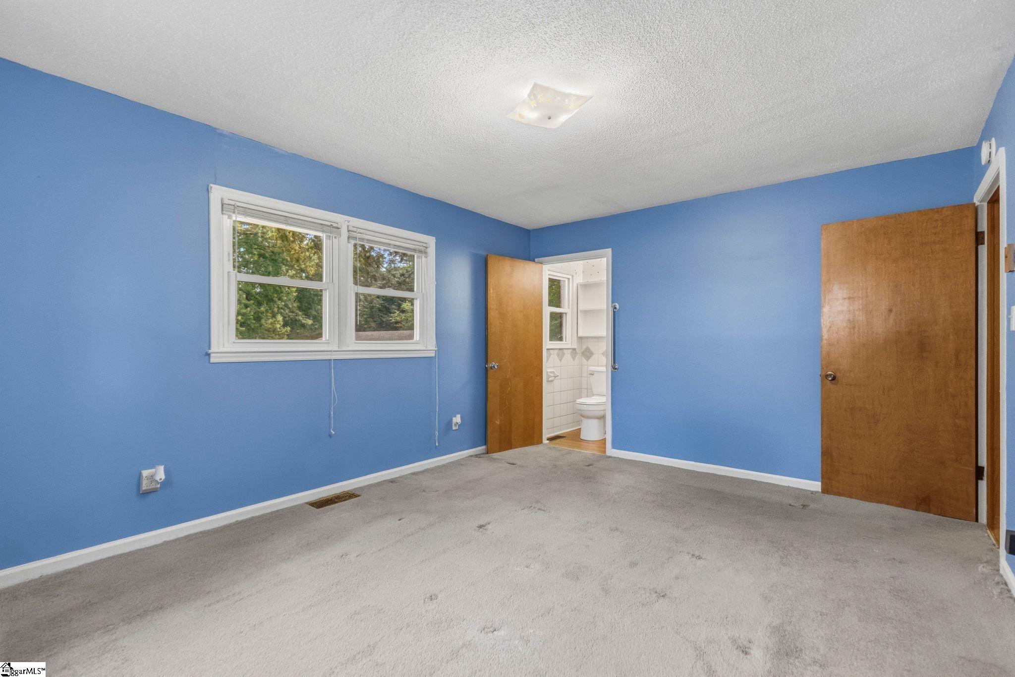 202 Flatwood Road Spartanburg, SC 29303