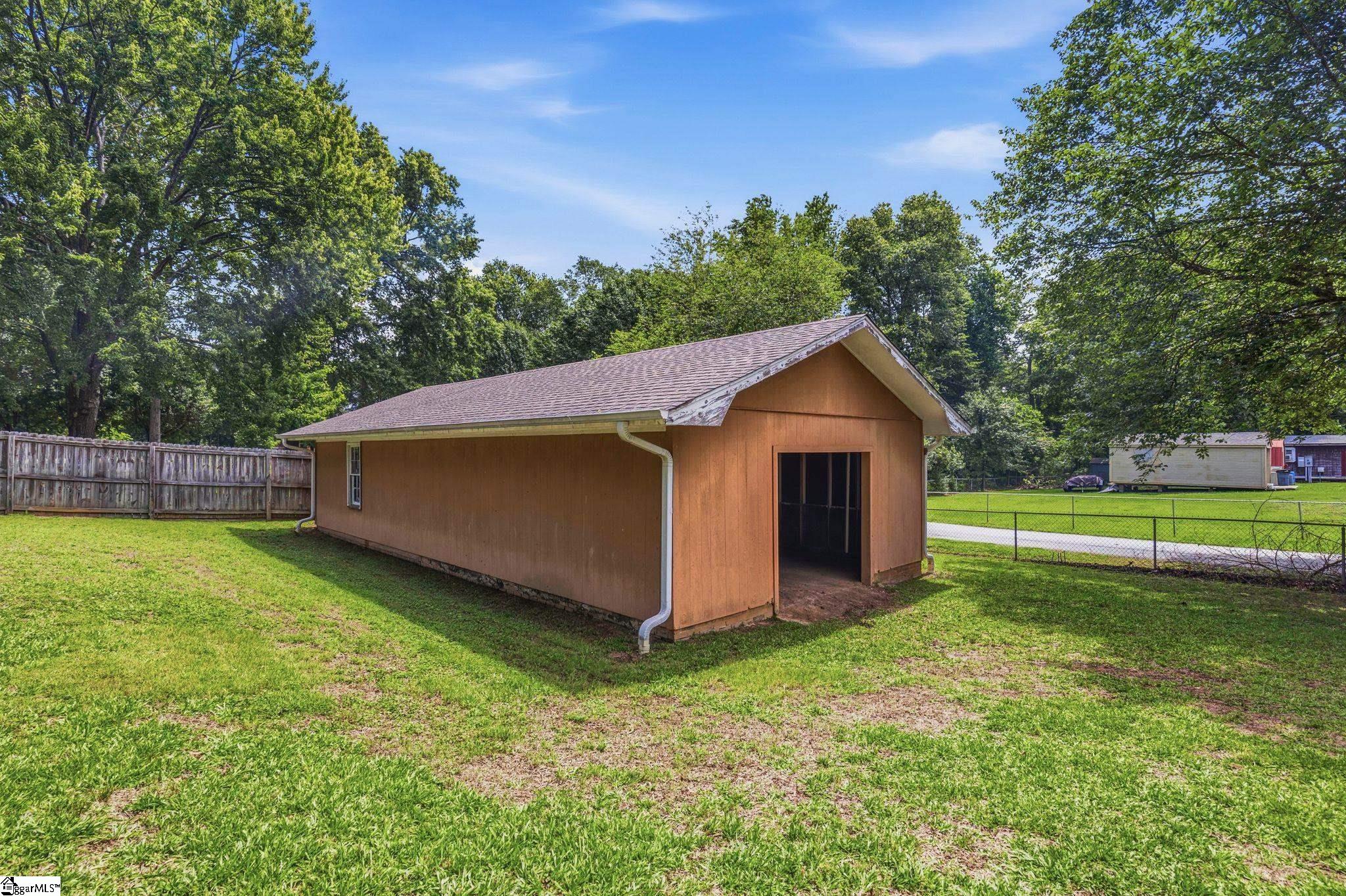 202 Flatwood Road Spartanburg, SC 29303