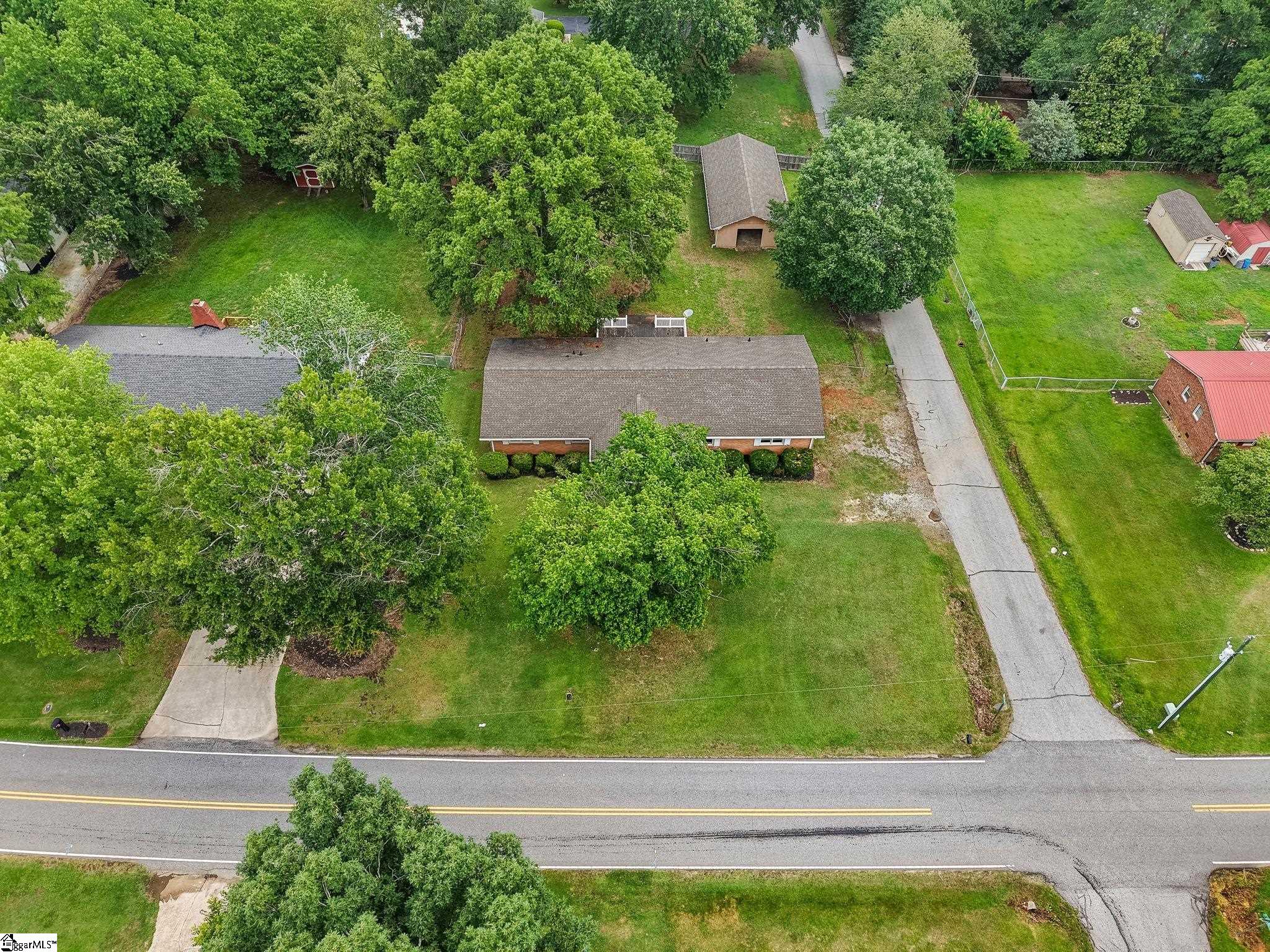 202 Flatwood Road Spartanburg, SC 29303