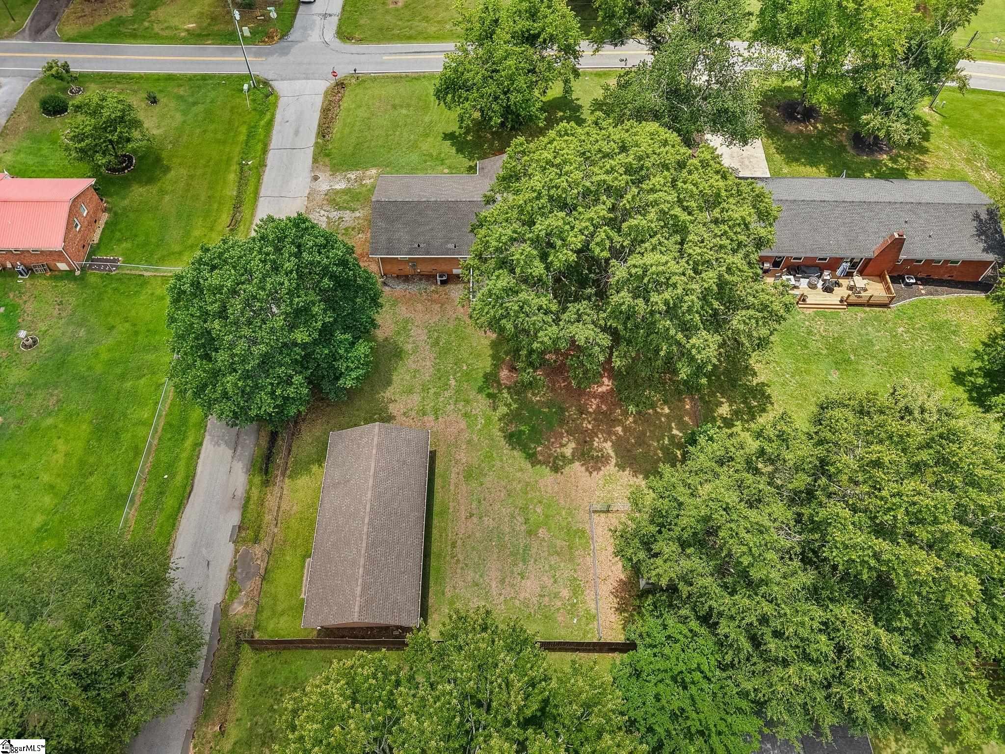 202 Flatwood Road Spartanburg, SC 29303
