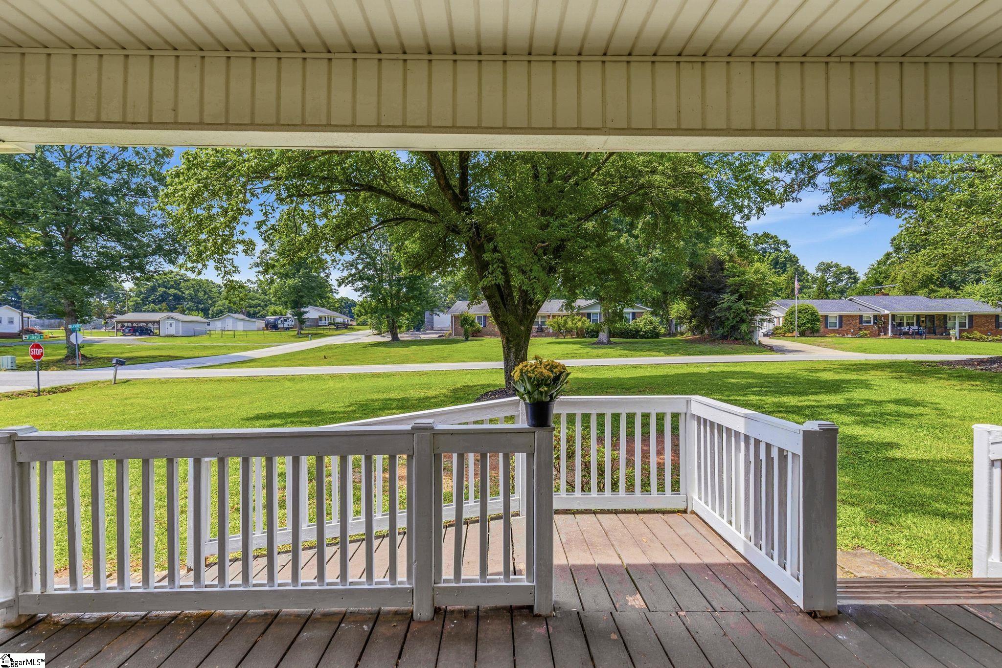 202 Flatwood Road Spartanburg, SC 29303