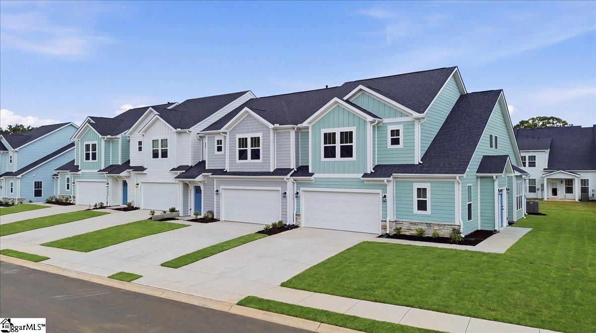 421 Crestcreek Drive Anderson, SC 29621
