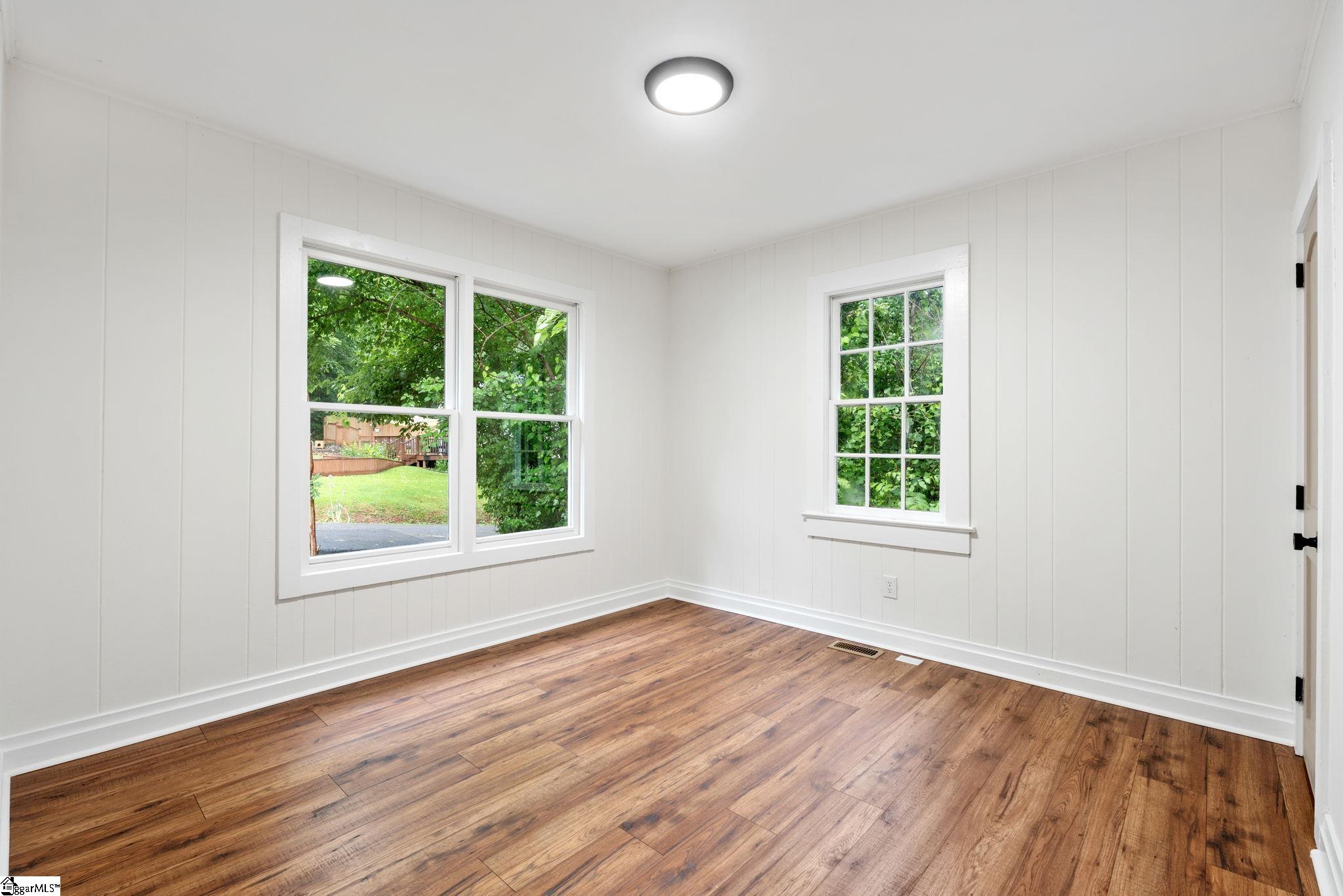 102 Aladdin Street Greenville, SC 29609