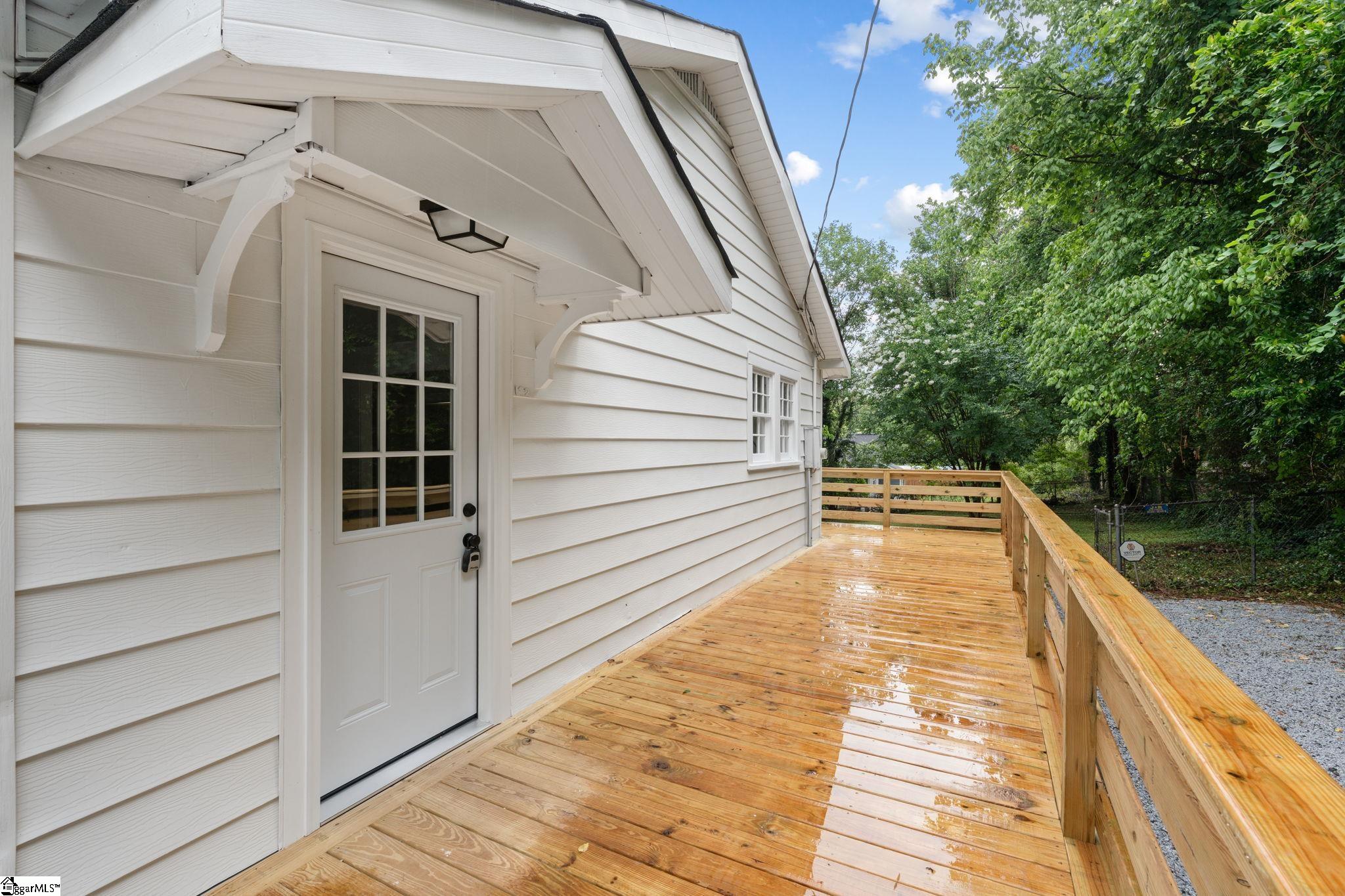 102 Aladdin Street Greenville, SC 29609