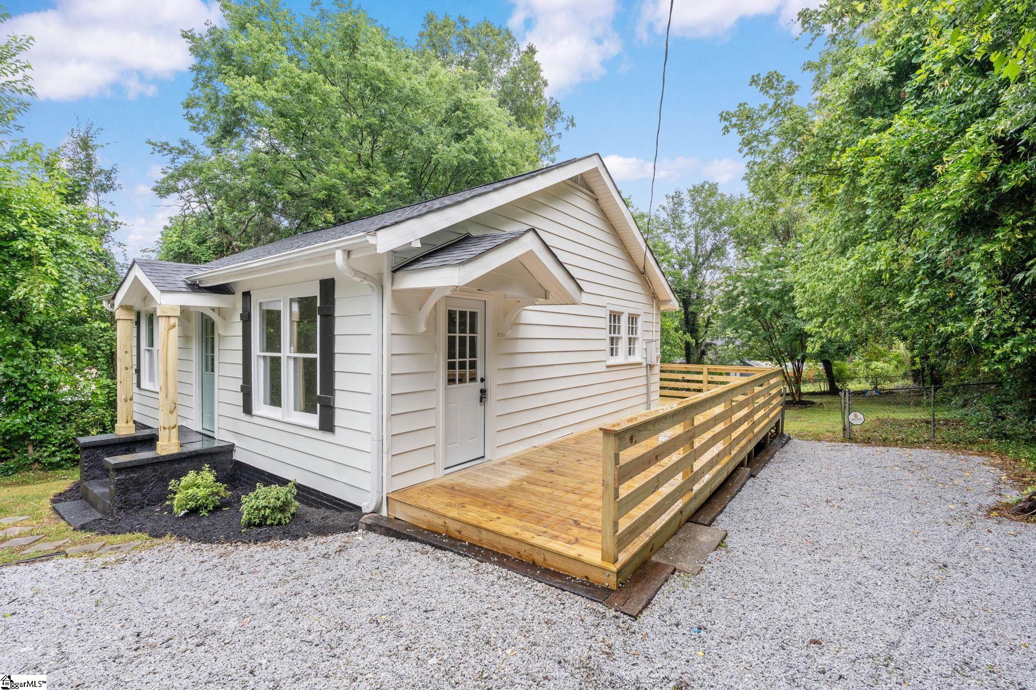 102 Aladdin Street Greenville, SC 29609