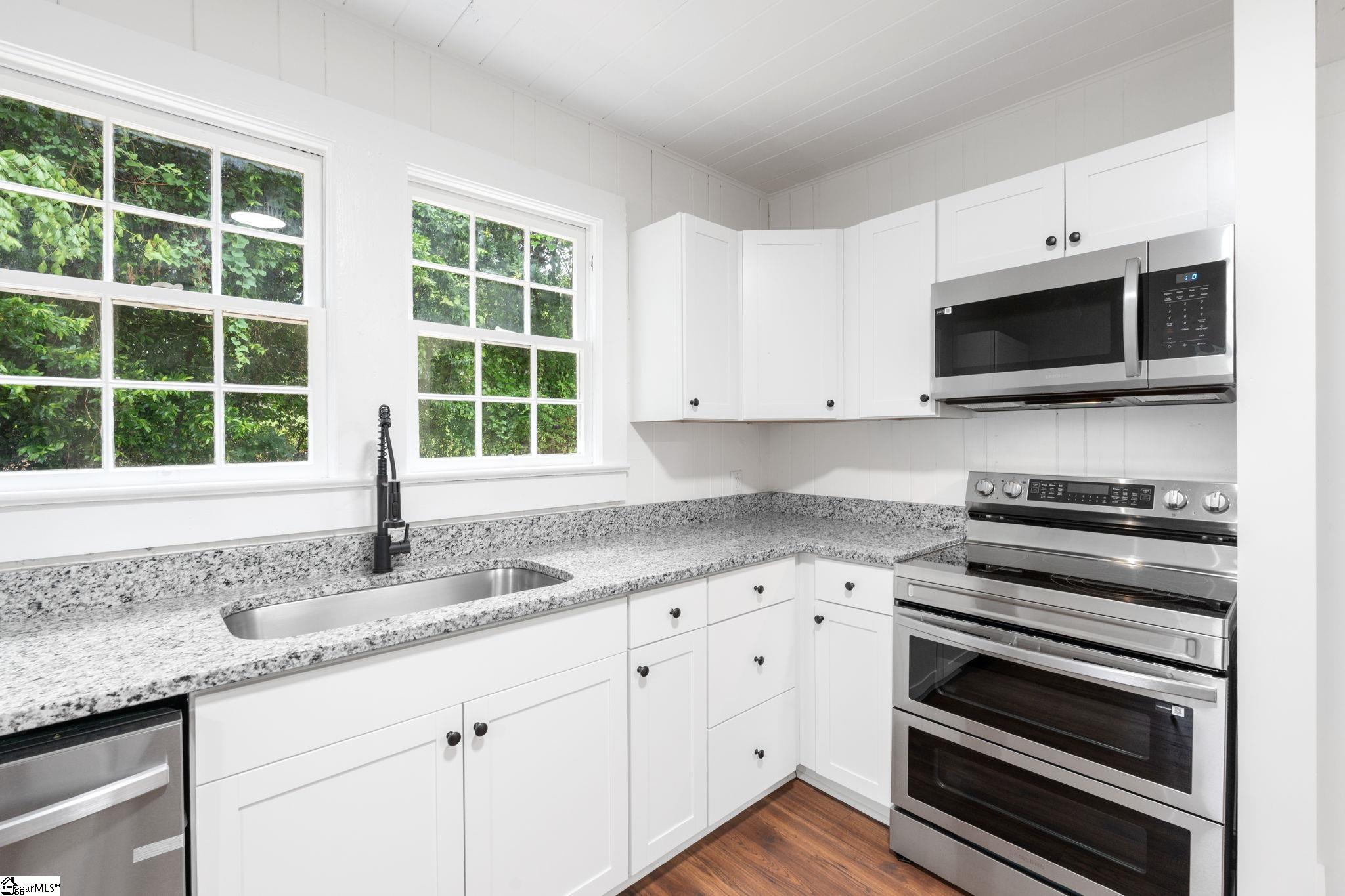 102 Aladdin Street Greenville, SC 29609