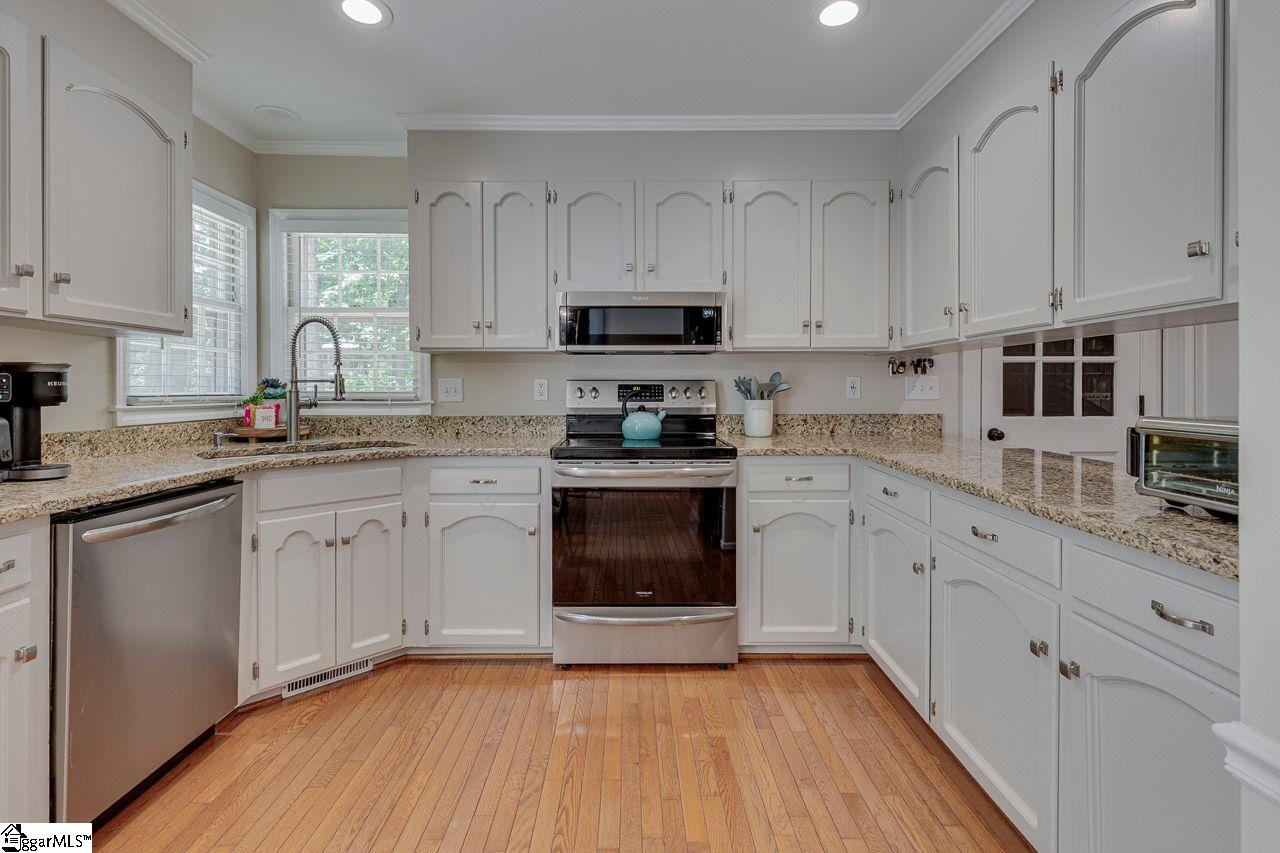 302 Sagramore Lane Simpsonville, SC 29681