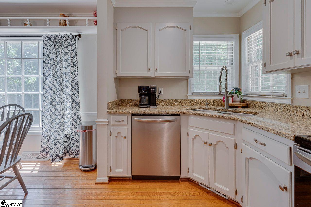 302 Sagramore Lane Simpsonville, SC 29681