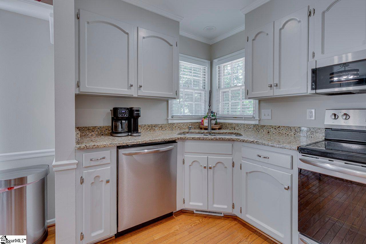 302 Sagramore Lane Simpsonville, SC 29681