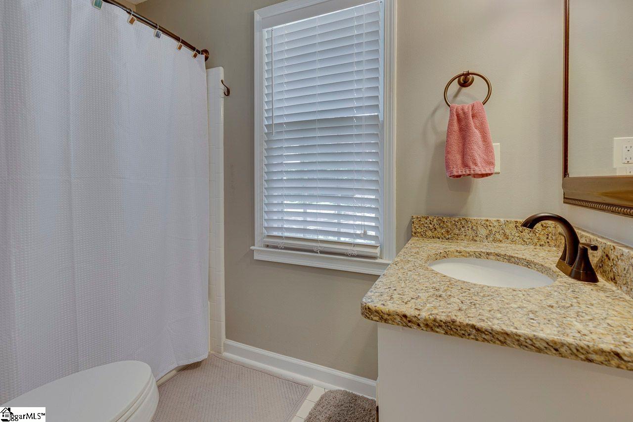 302 Sagramore Lane Simpsonville, SC 29681