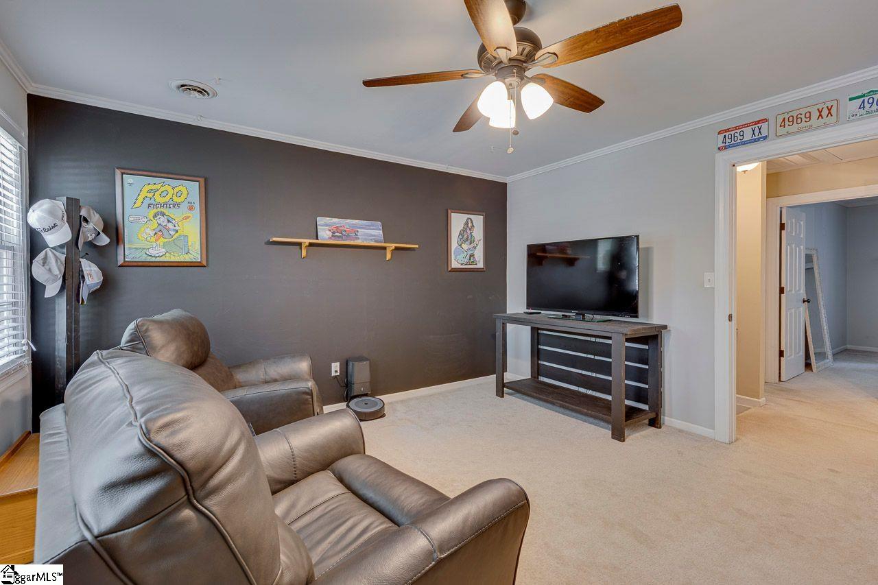 302 Sagramore Lane Simpsonville, SC 29681