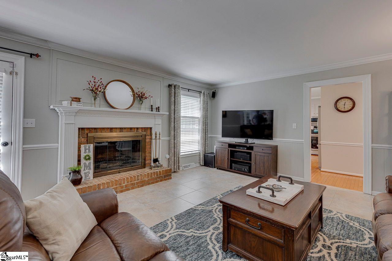302 Sagramore Lane Simpsonville, SC 29681