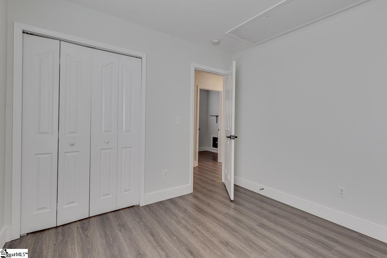 6 Brimfield Court Greenville, SC 29605