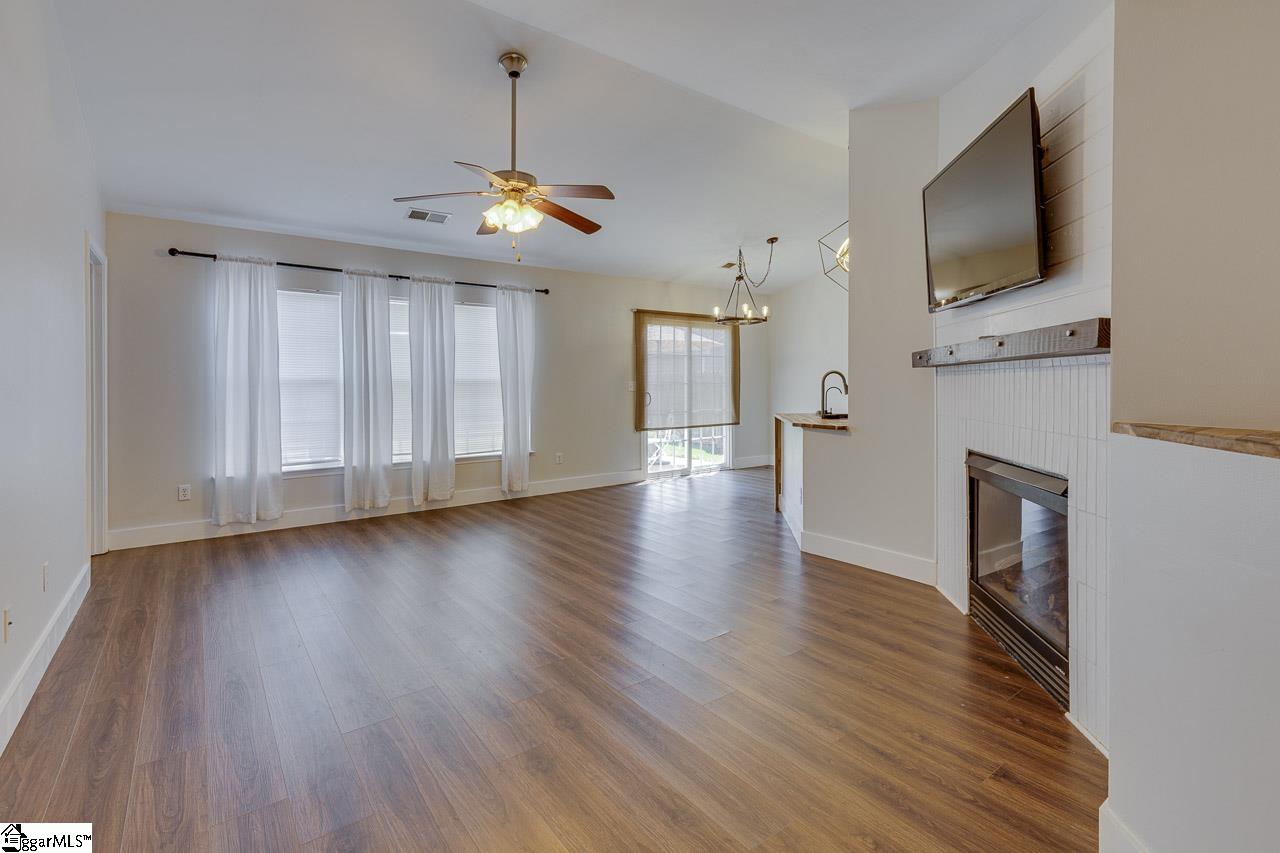 6 Brimfield Court Greenville, SC 29605