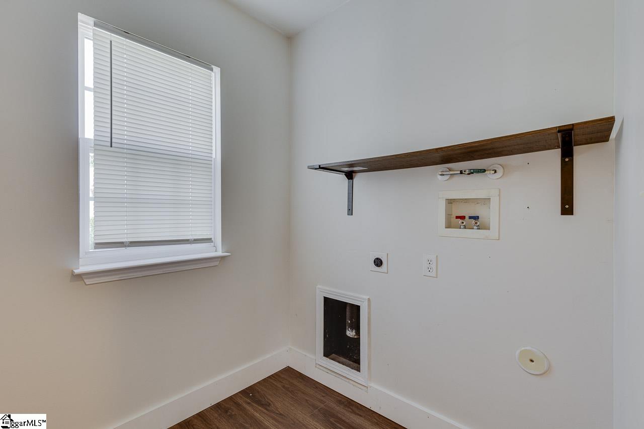 6 Brimfield Court Greenville, SC 29605