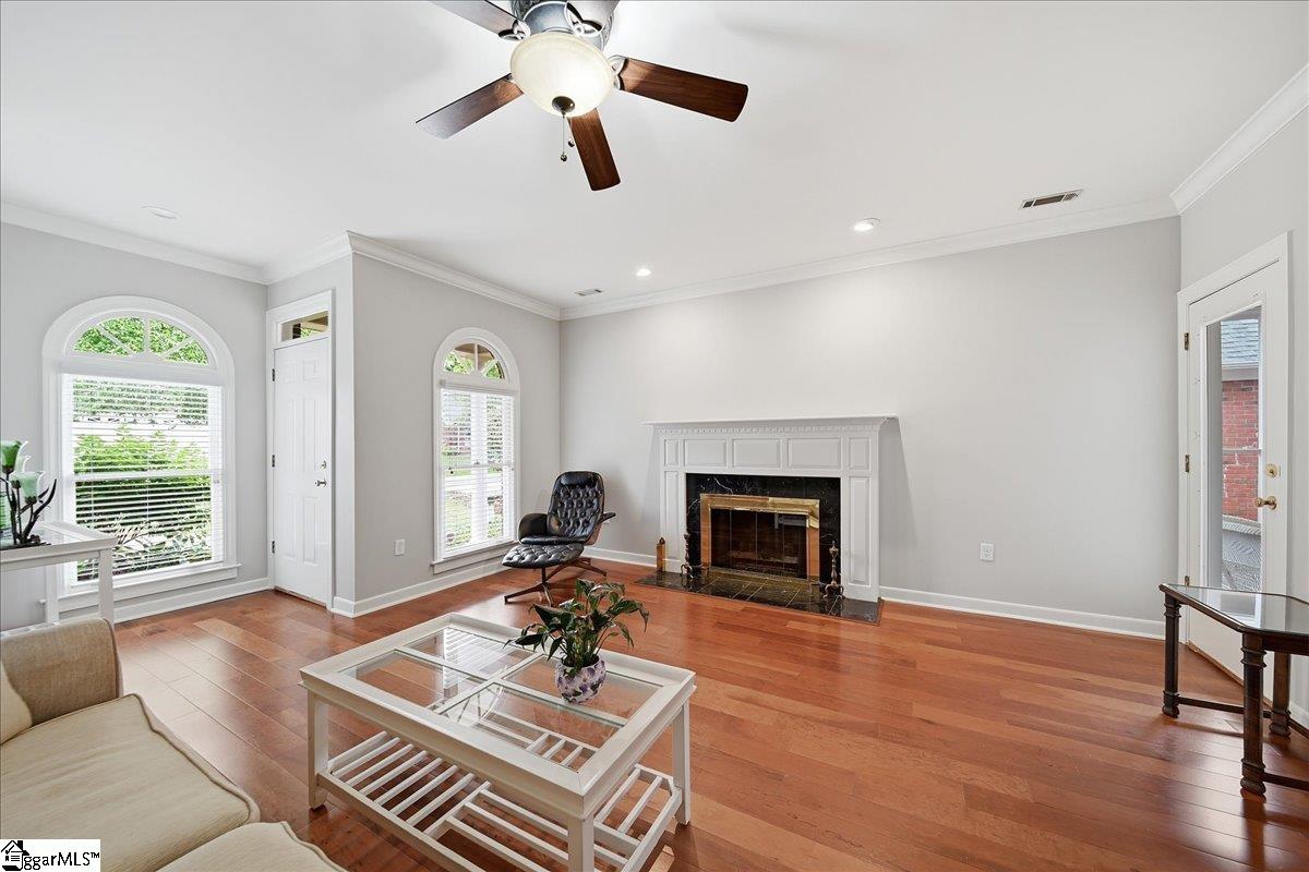 6 Greenview Drive Greenville, SC 29609