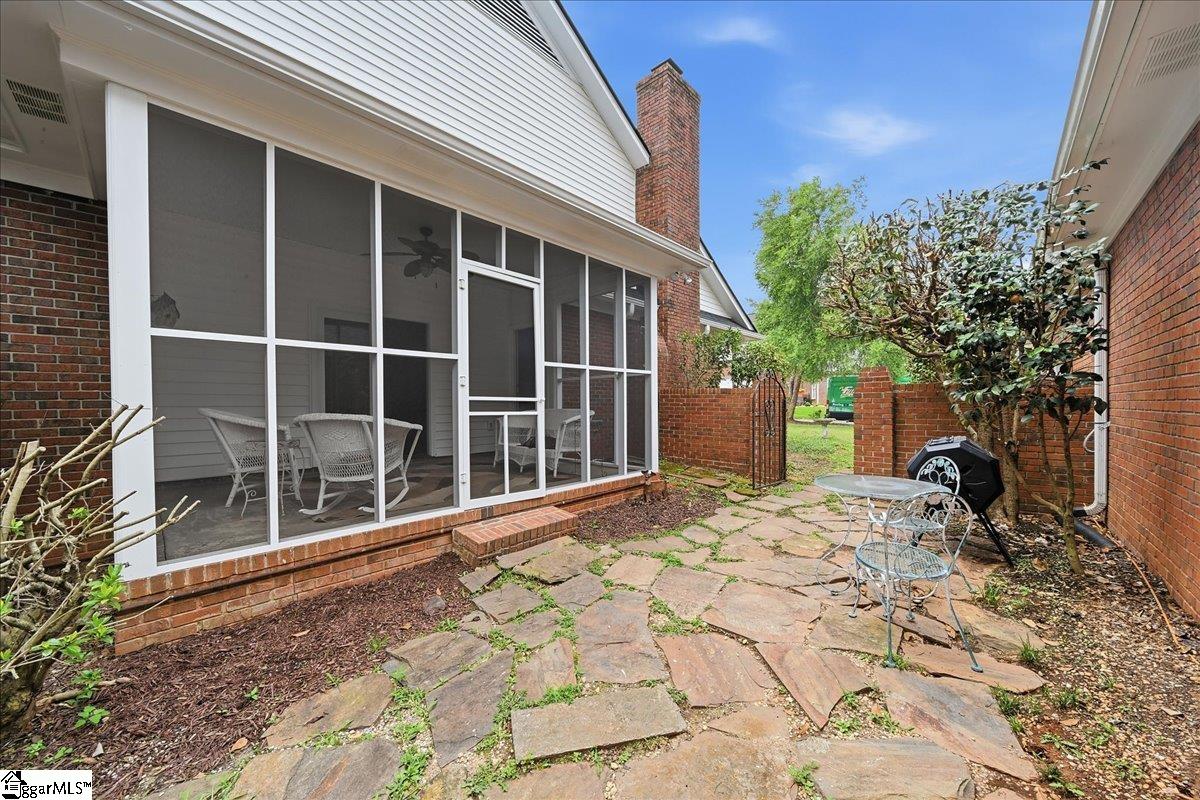 6 Greenview Drive Greenville, SC 29609