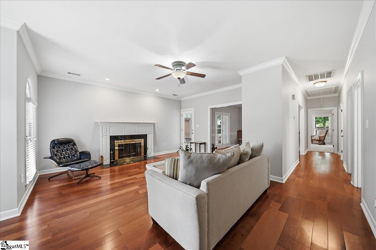6 Greenview Drive Greenville, SC 29609