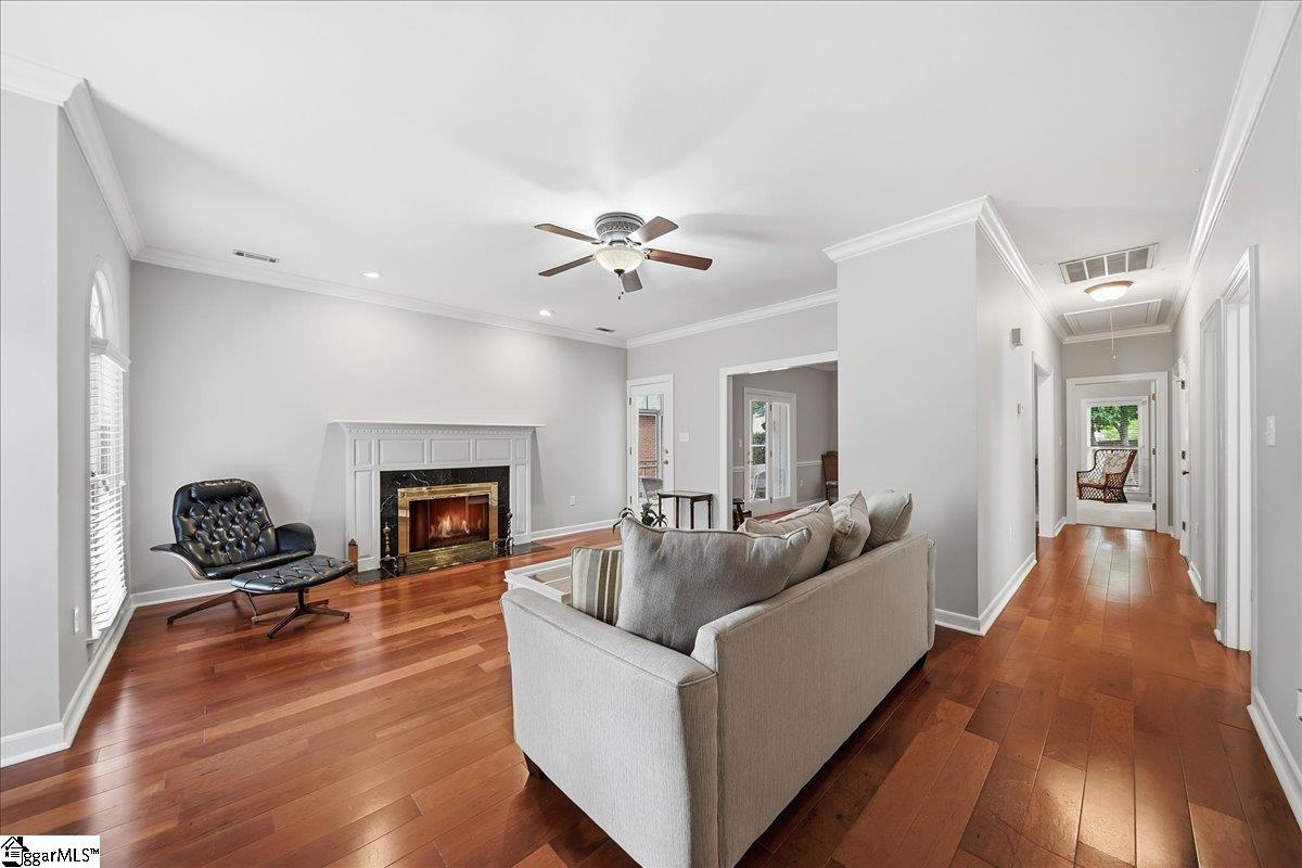 6 Greenview Drive Greenville, SC 29609