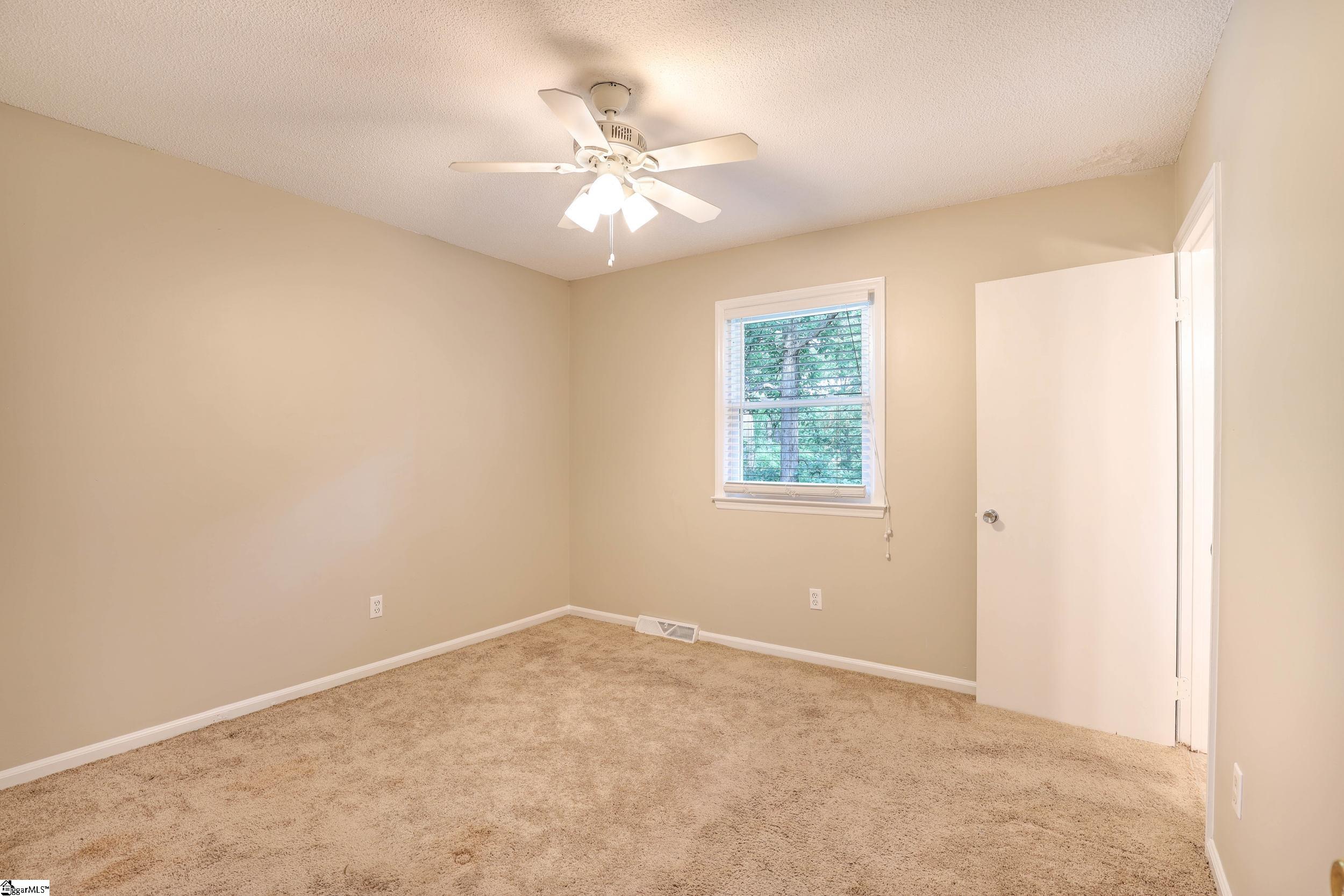 108 Rollingwood Street Central, SC 29630