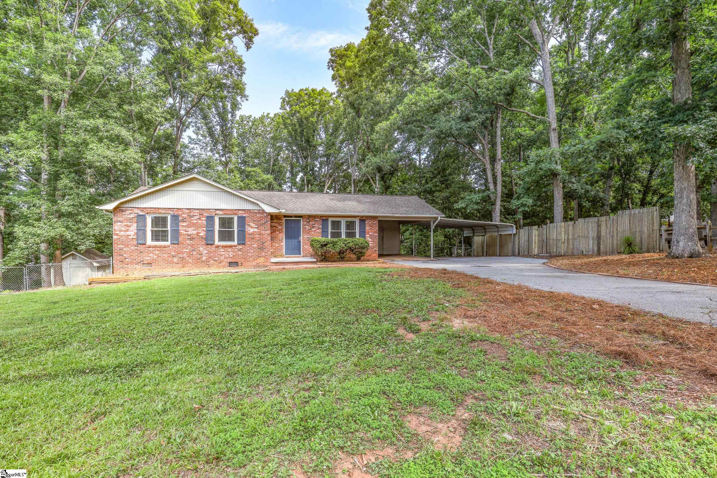 108 Rollingwood Street Central, SC 29630