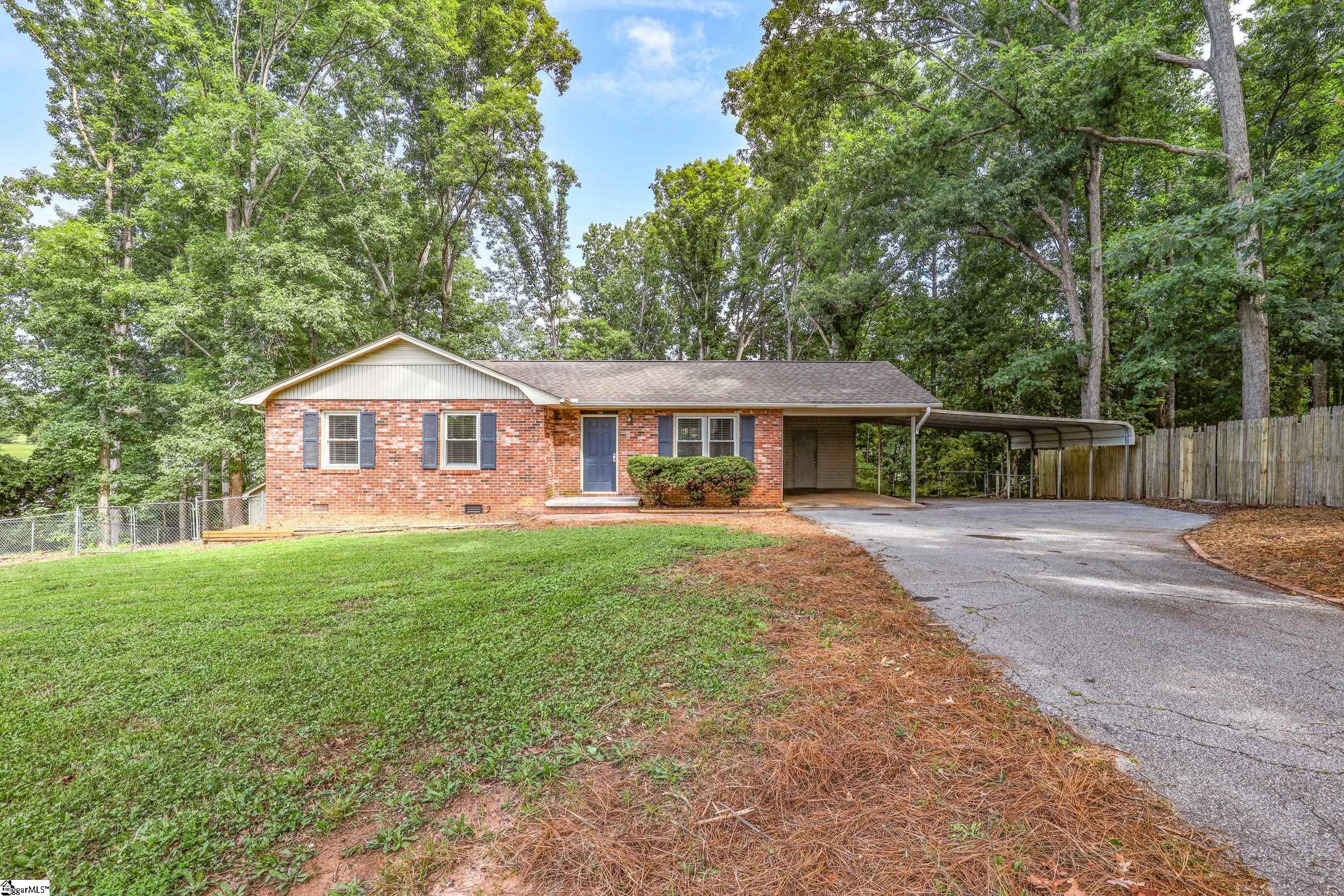 108 Rollingwood Street Central, SC 29630