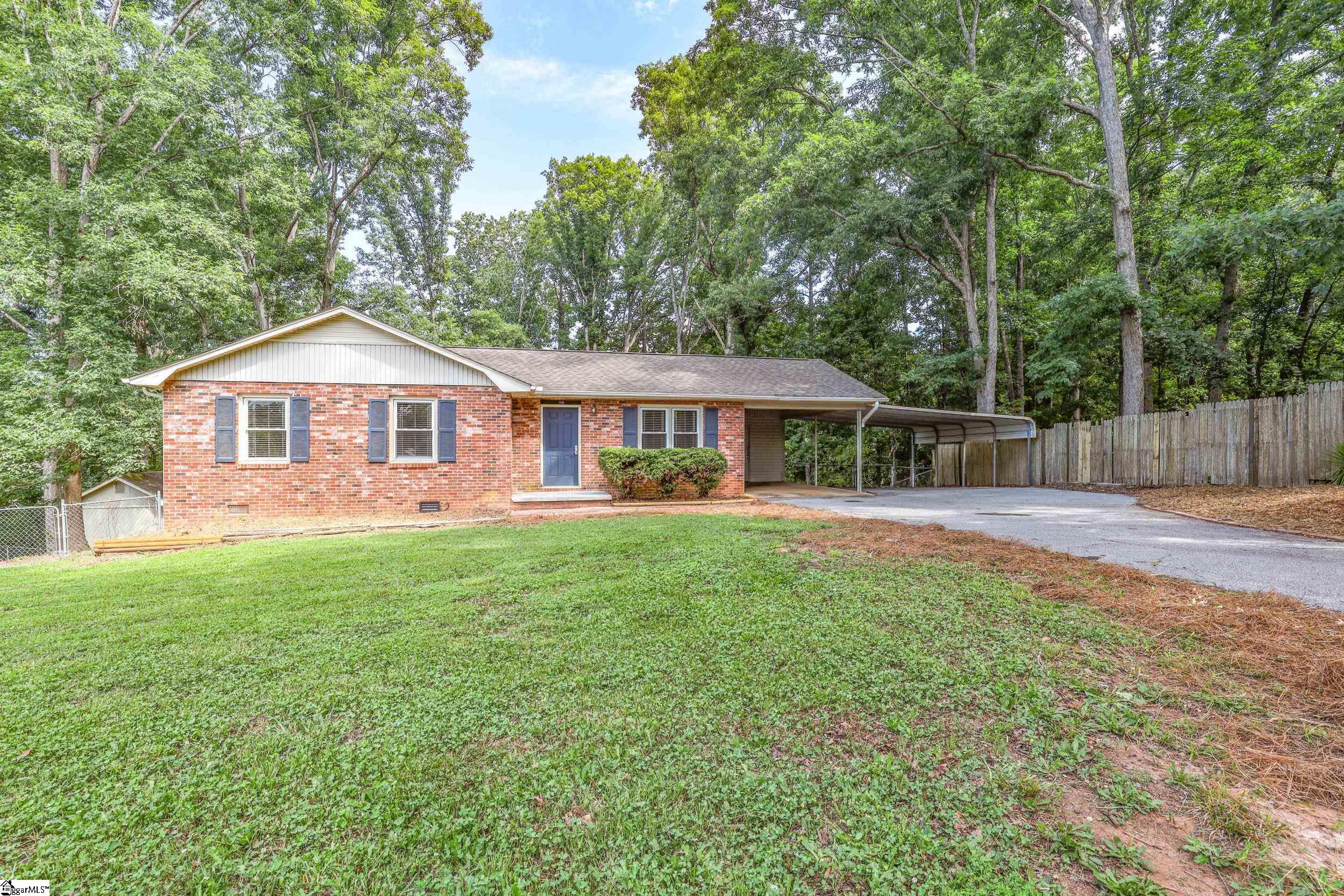 108 Rollingwood Street Central, SC 29630