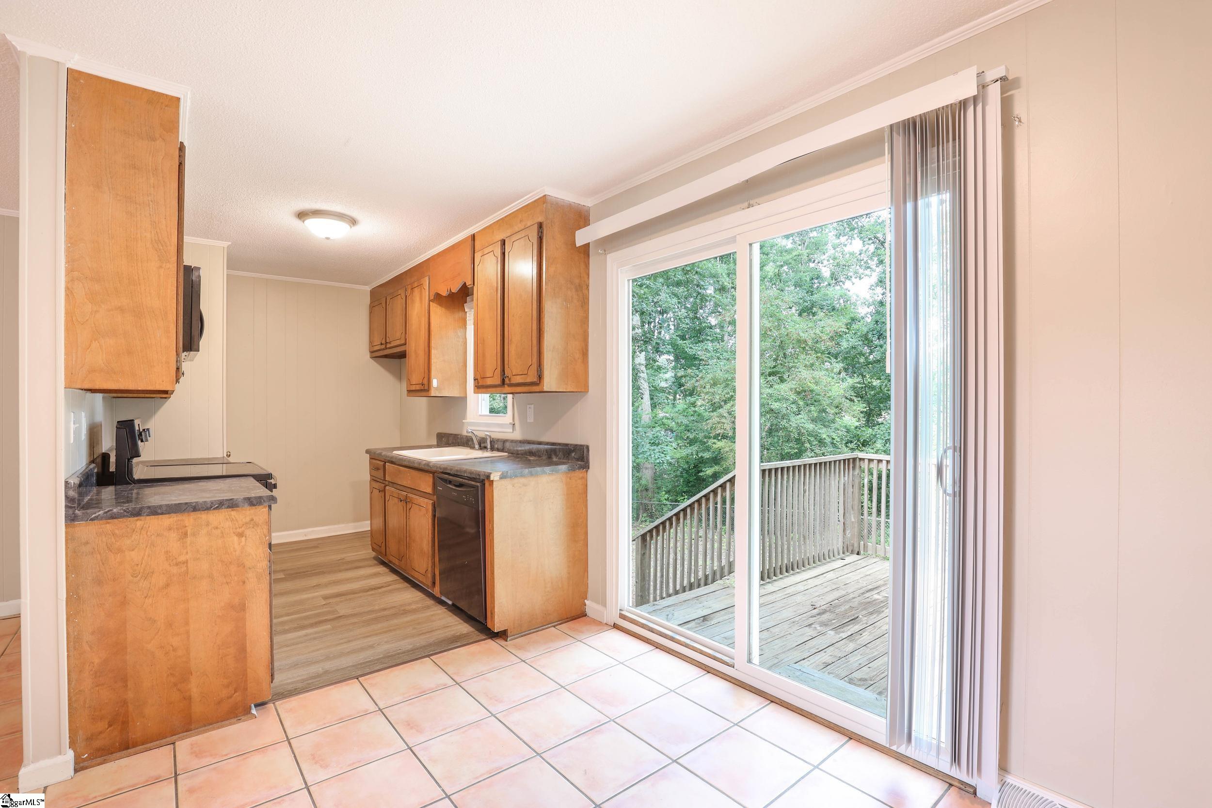 108 Rollingwood Street Central, SC 29630